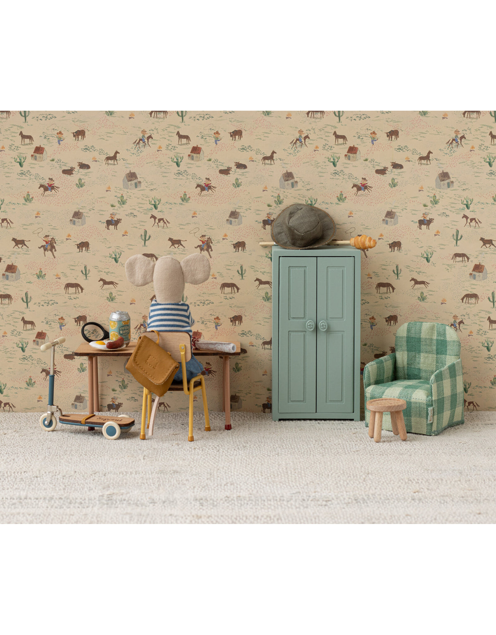 Mouse Chair, Yellow. Maileg