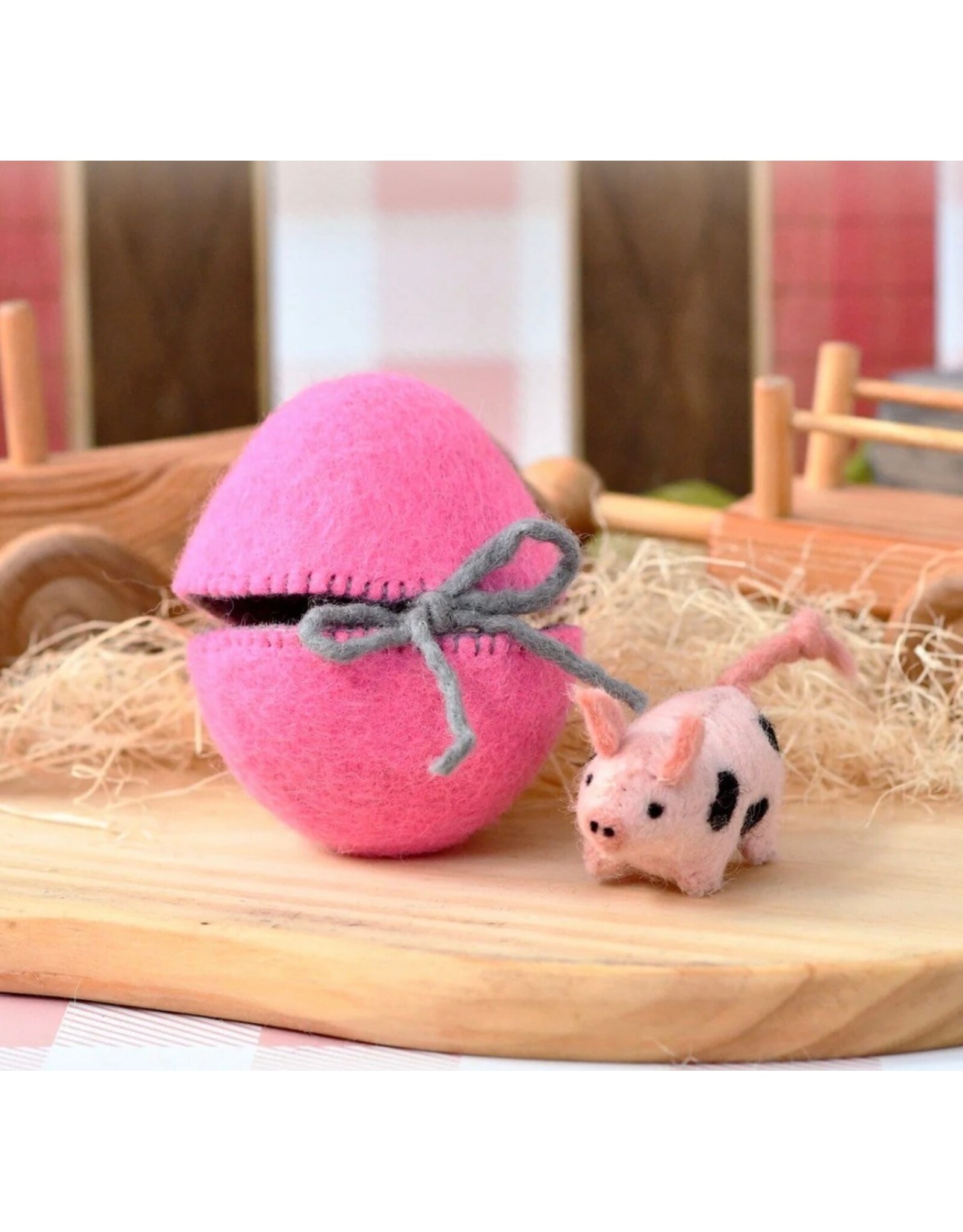 Felt Surprise Egg with Piglet Inside