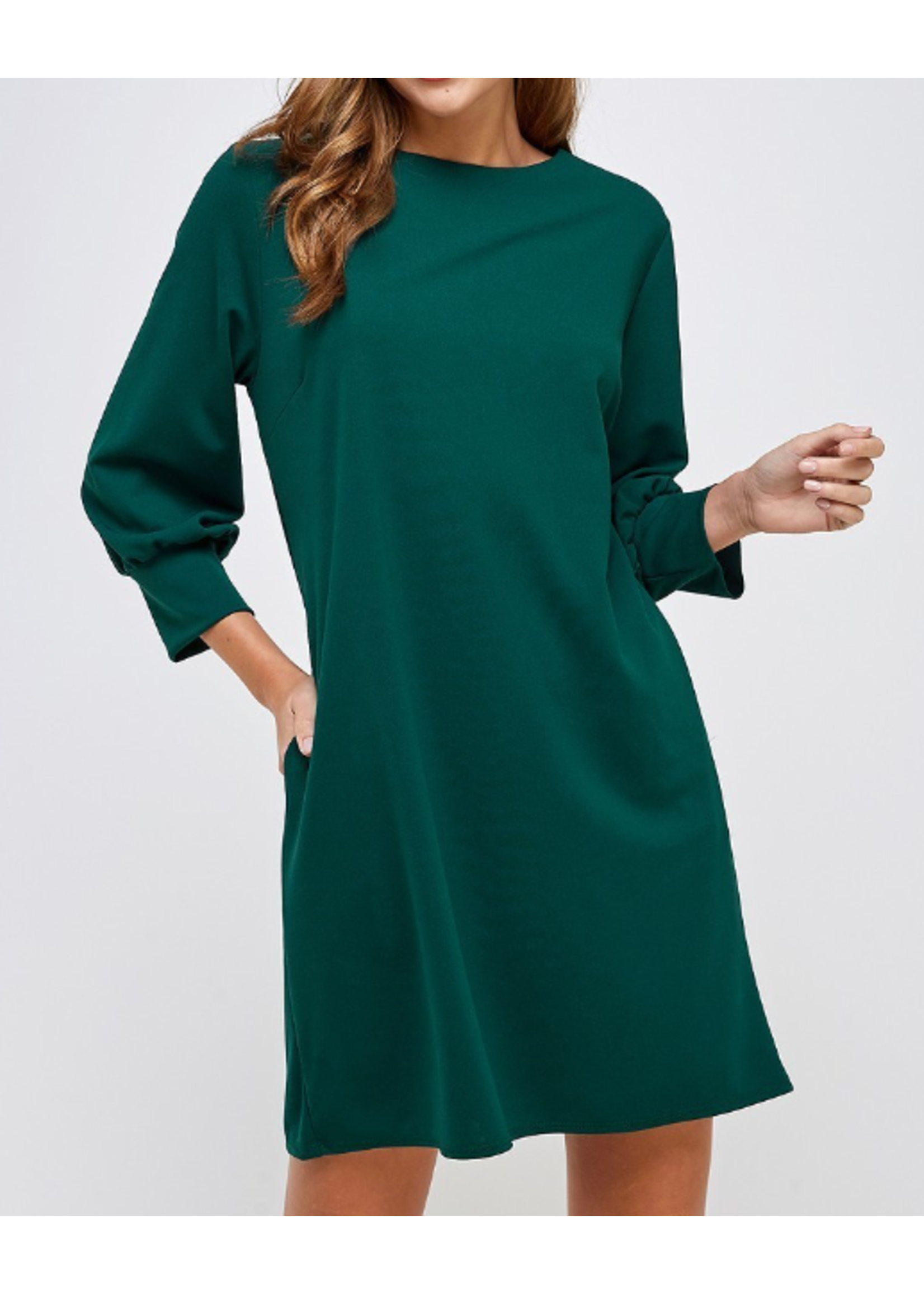 2HD2893 - SOLID SHIFT DRESS W POCKETS