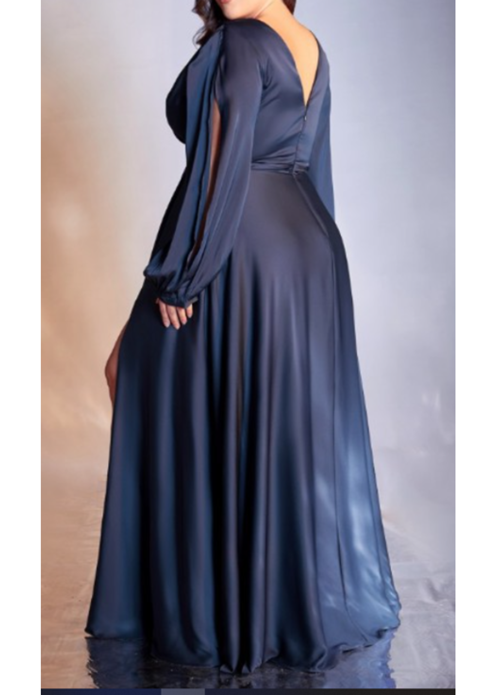 17CD7475 - CURVE SATIN LONG SLEEVE GOWN