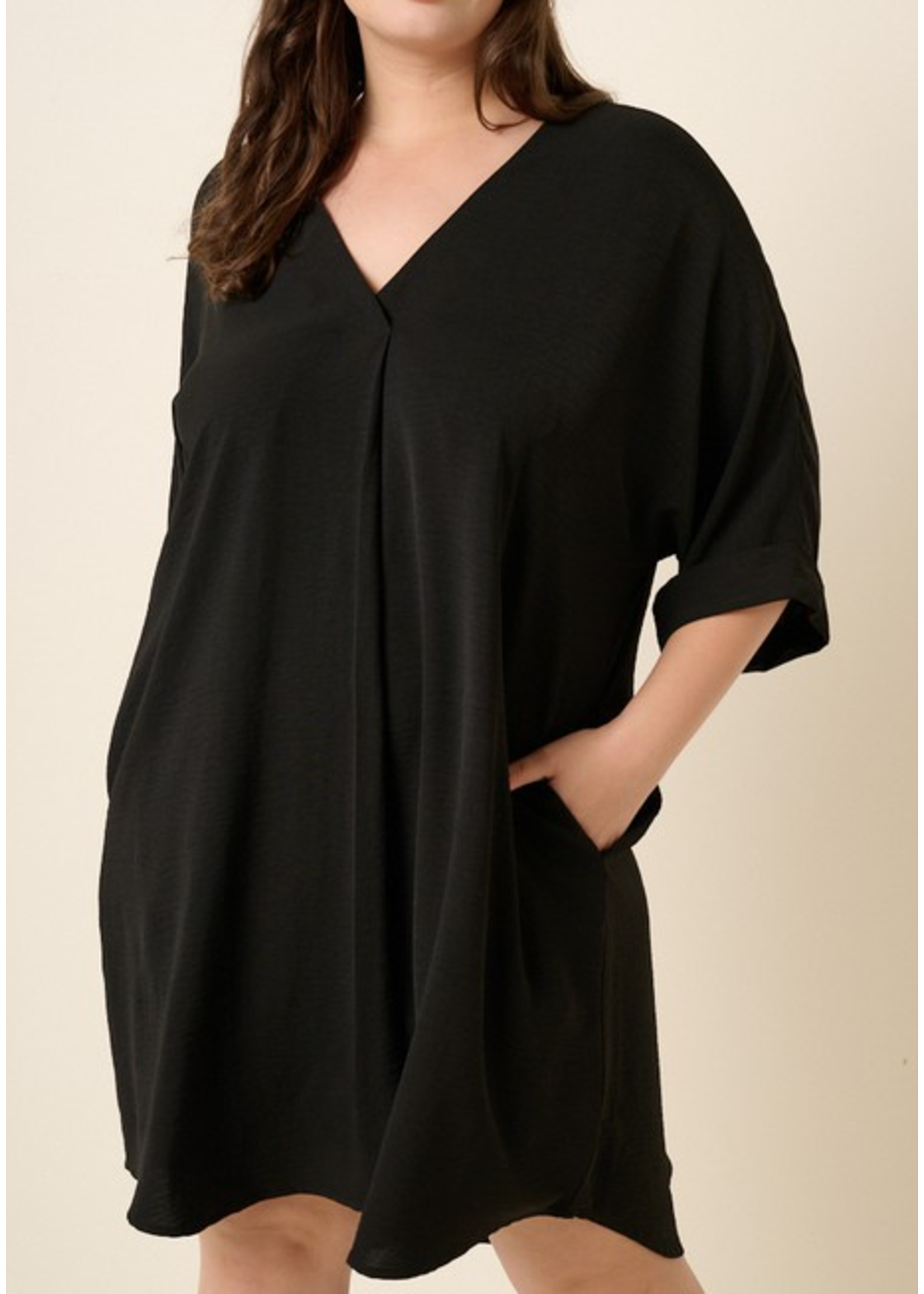 MSH42983 - PLUS VNECK SHIFT  W PLEAT DETAIL