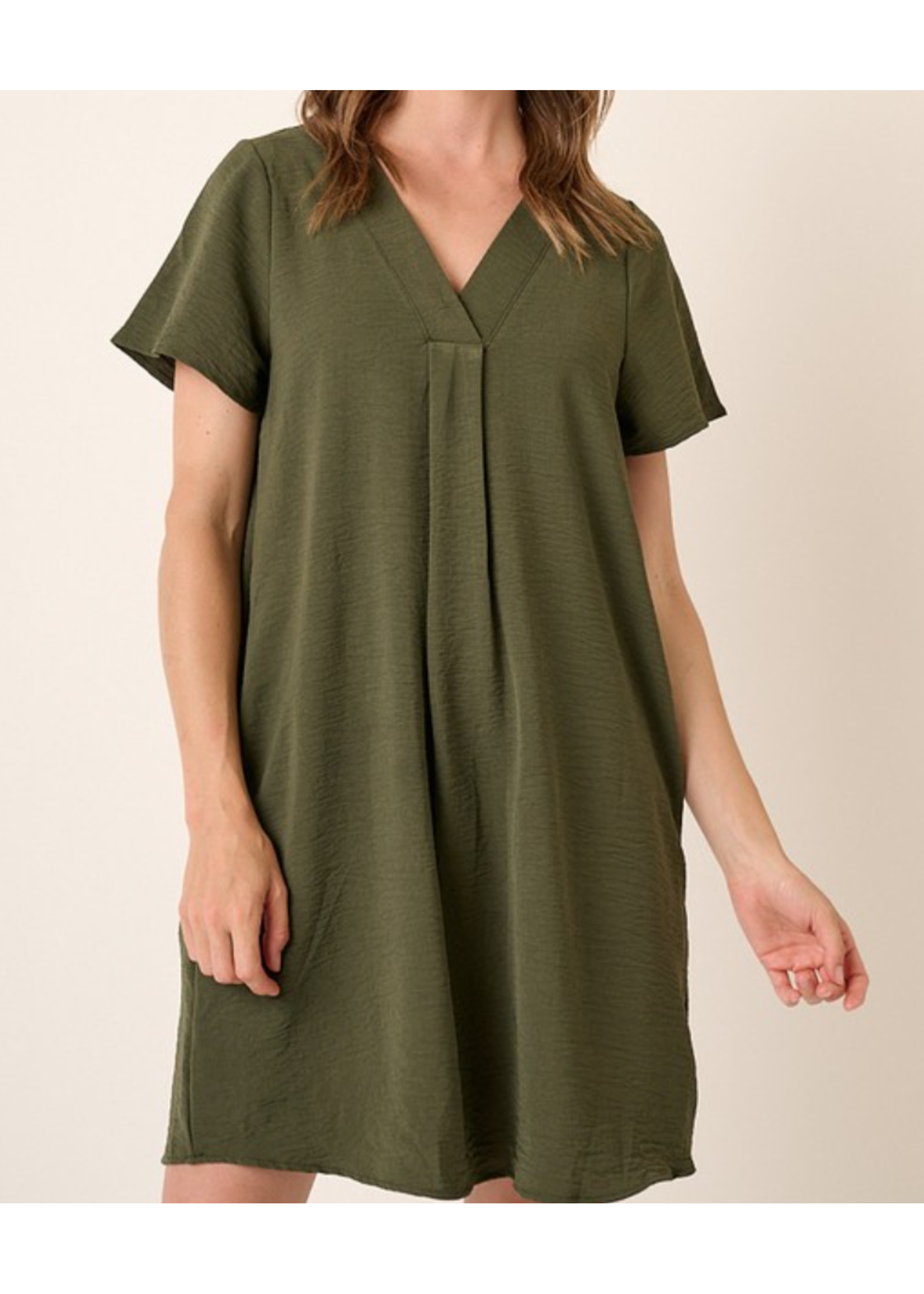 MSD1885 - VNECK SHORT SLEEVE SHIFT W PLEATS