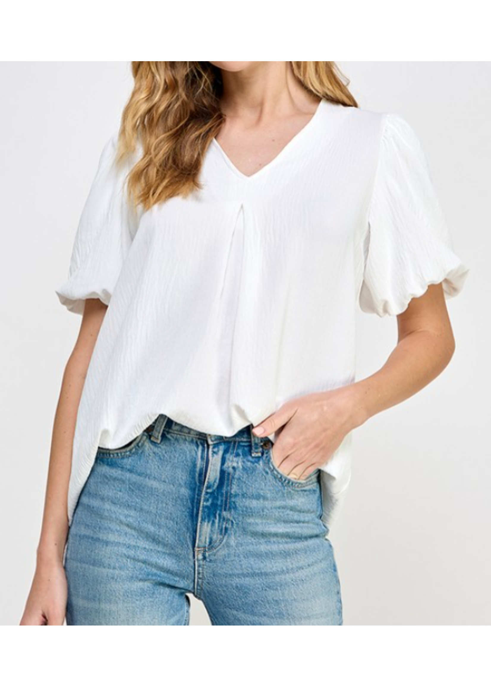 2HT3974  -SOLID BUBBLE SLEEVE BLOUSE W VNECK LINE AND INVERTED FRONT PLEAT