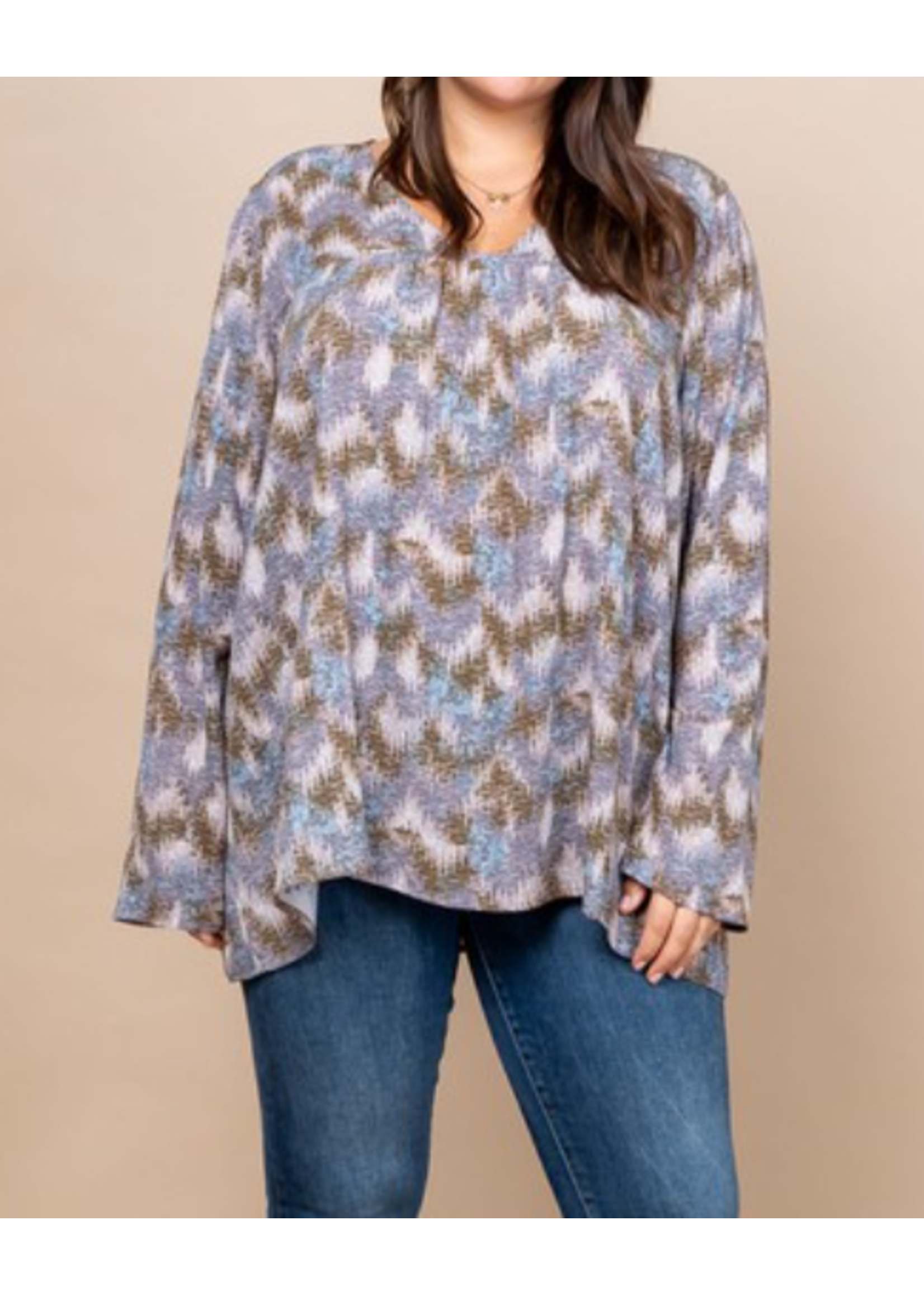 CB13012 - LONG SLEEVE VNECK TOP