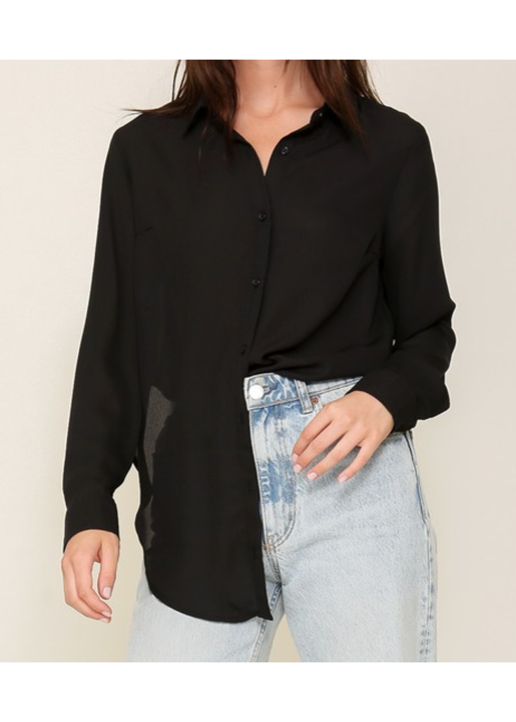 TGWN9519 - LONG SLEEVE BUTTON DOWN CHIFFON OVERSIZED BLOUSE W SIDE SLIT