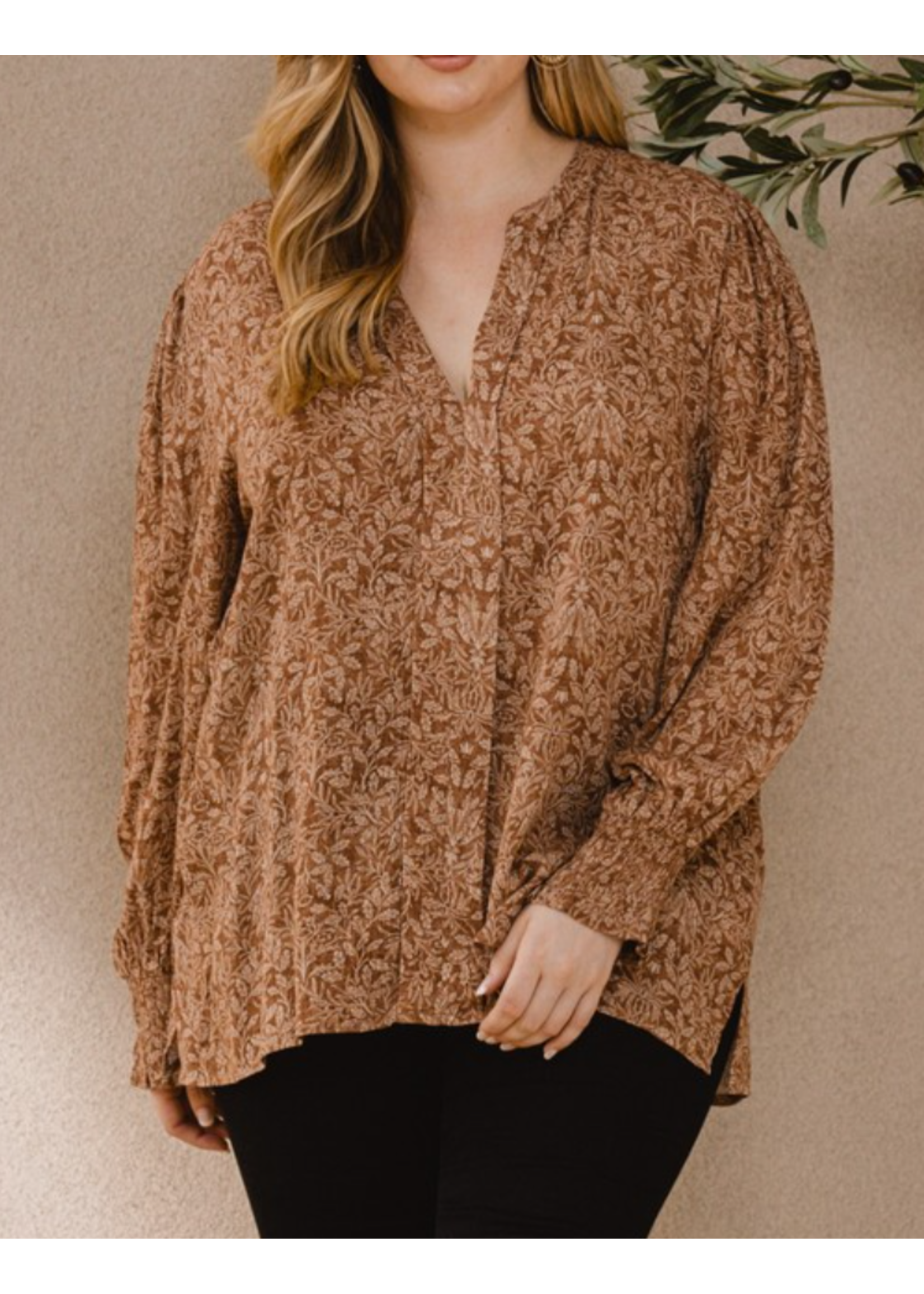 OIIT15193P - Plus Vintage Leaf Paisley Print Blouse
