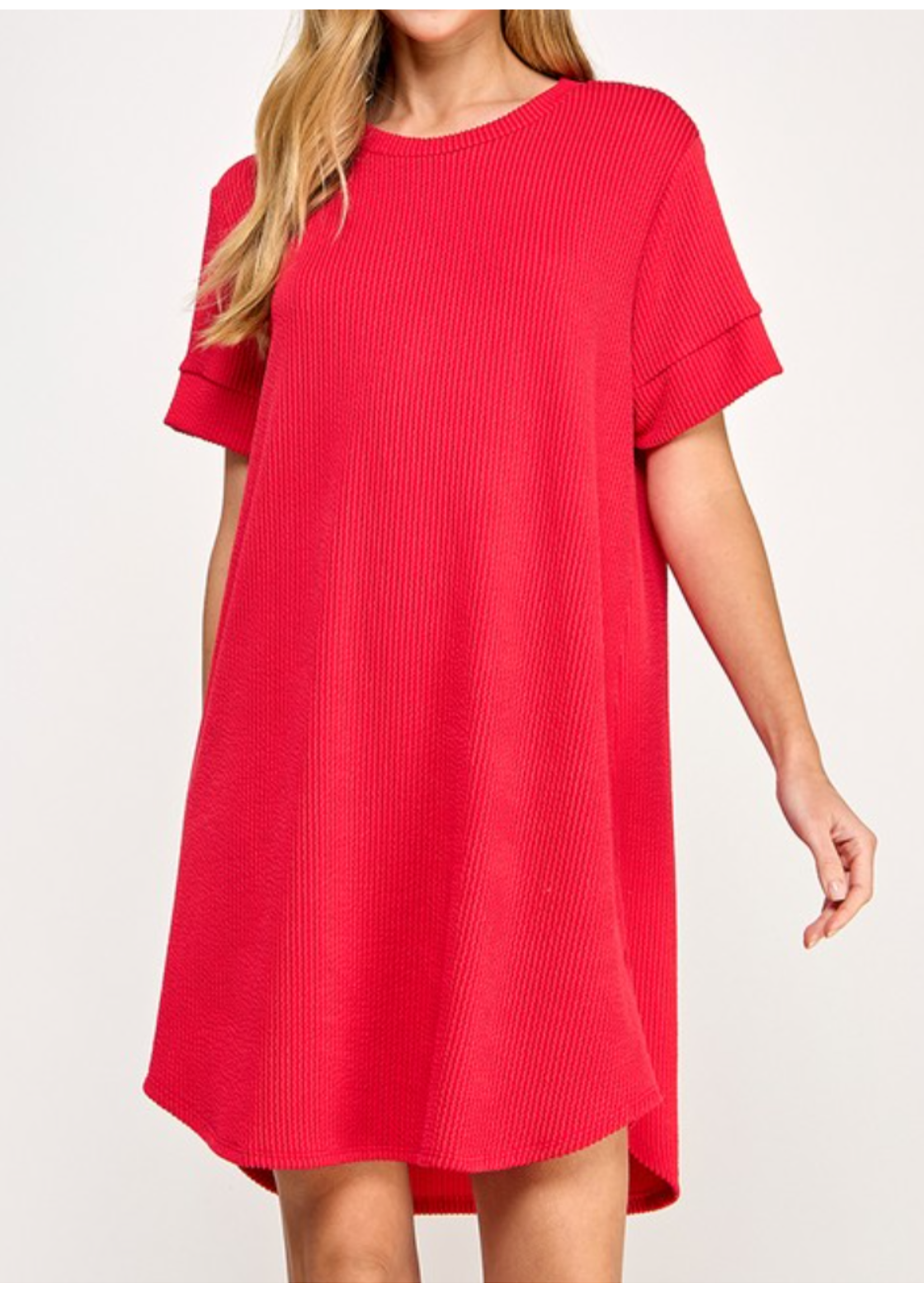 2HD4049 - RIBBED SHIFT DRESS W ROUND NECK, SHORT SLEEVED AND CURVED HEM