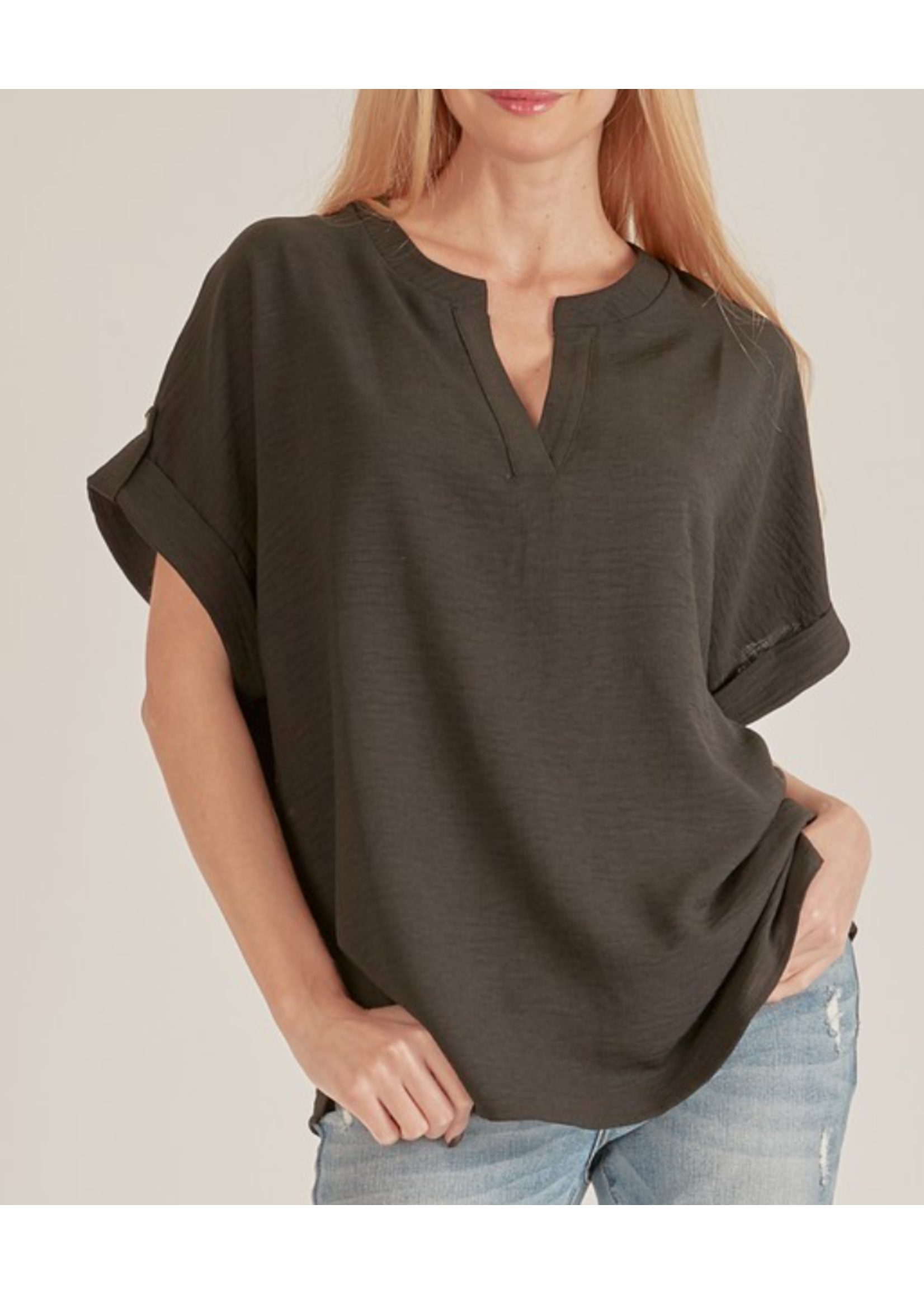 SASPT5211 - SHORT BUTTON SLEEVE FRONT SLIT LOOSE FIT TOP