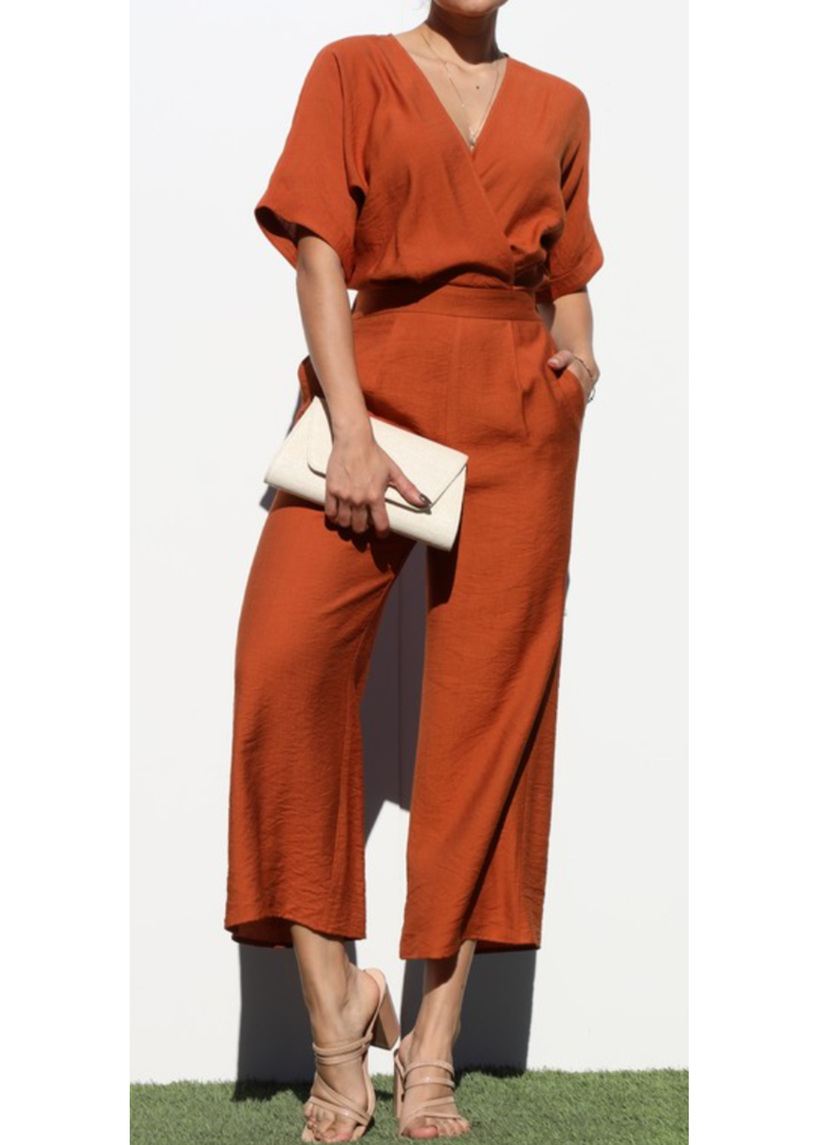 DDDD7032 - LOOSE FIT WOVEN JUMPSUIT   W BACK ELASTIC BAND  & POCKETS