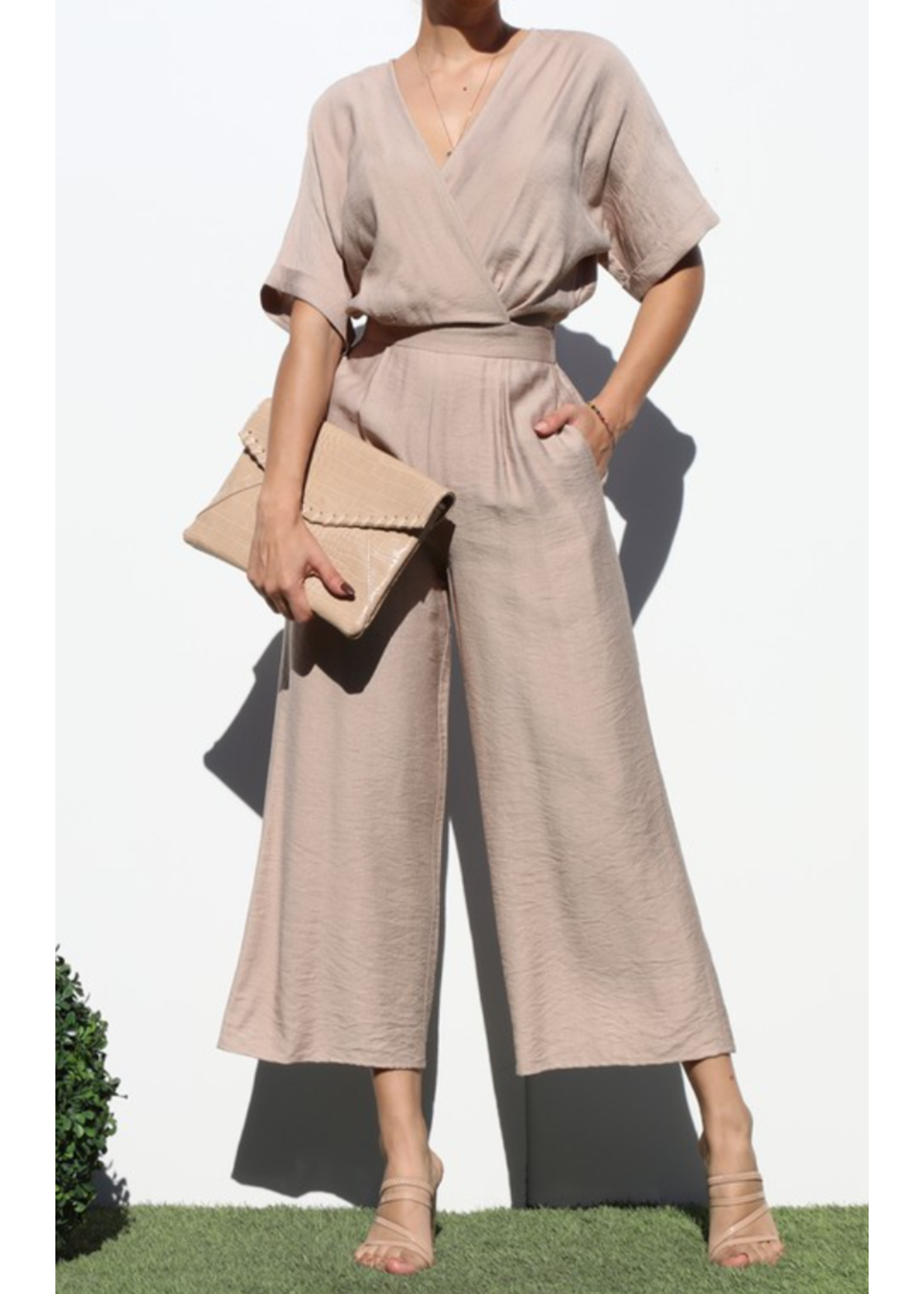 DDDD7032 - LOOSE FIT WOVEN JUMPSUIT   W BACK ELASTIC BAND  & POCKETS