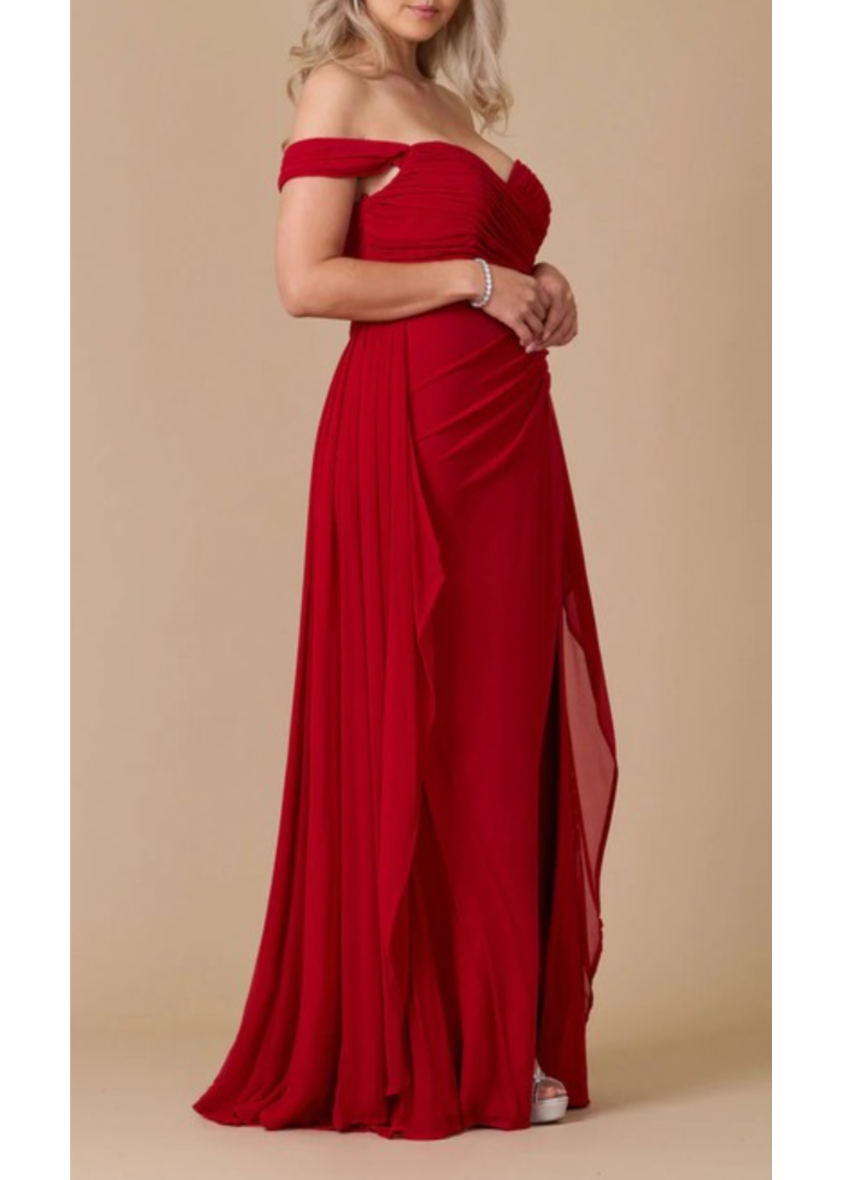 WDDD1322 - EVEING GOWN /PLUS OFF SHOULDER W SIDE RUCHING DETAIL AND SLIT