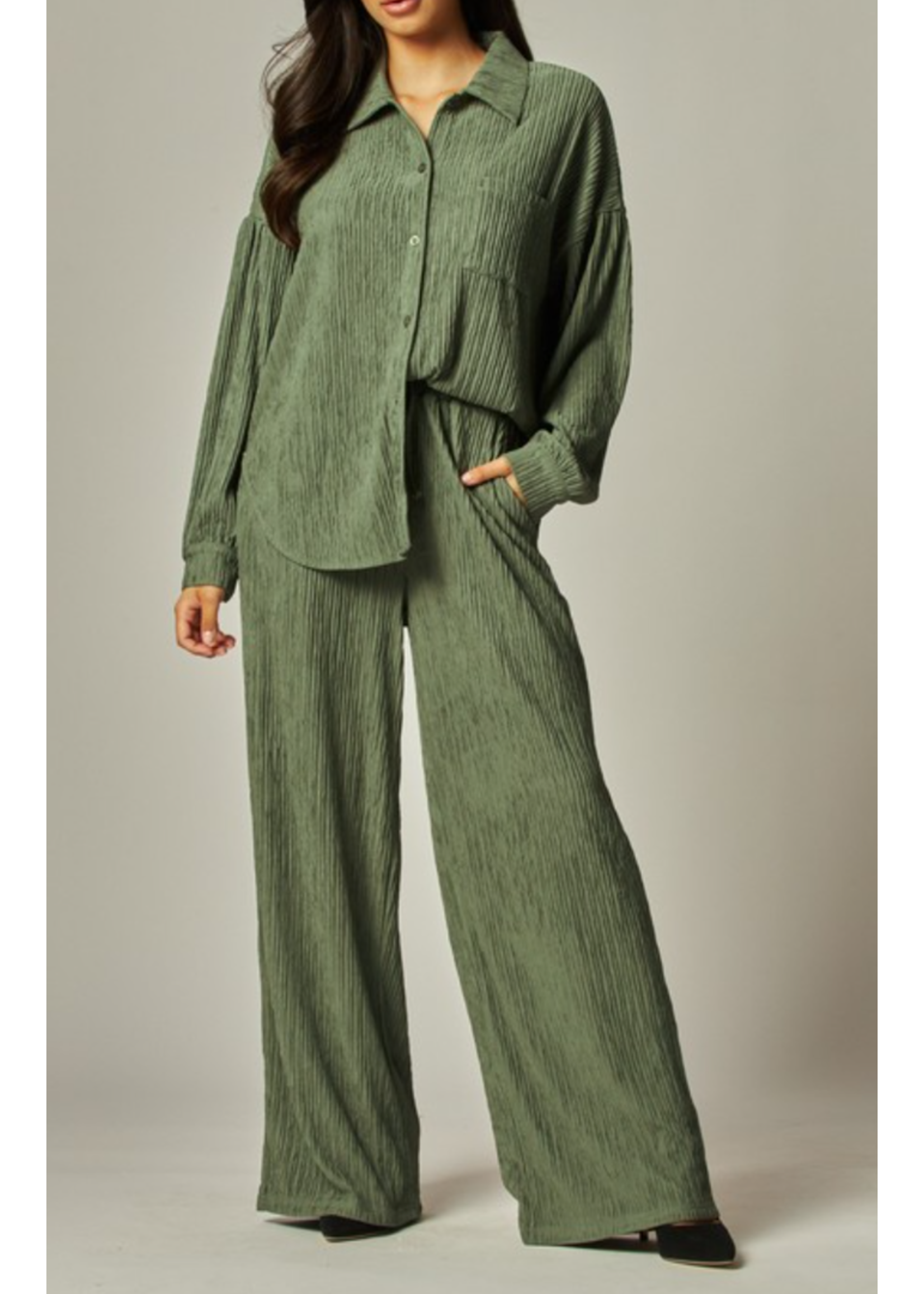 2PCLOUNGE - Crinkled Button Down Shirt Loungewear Set