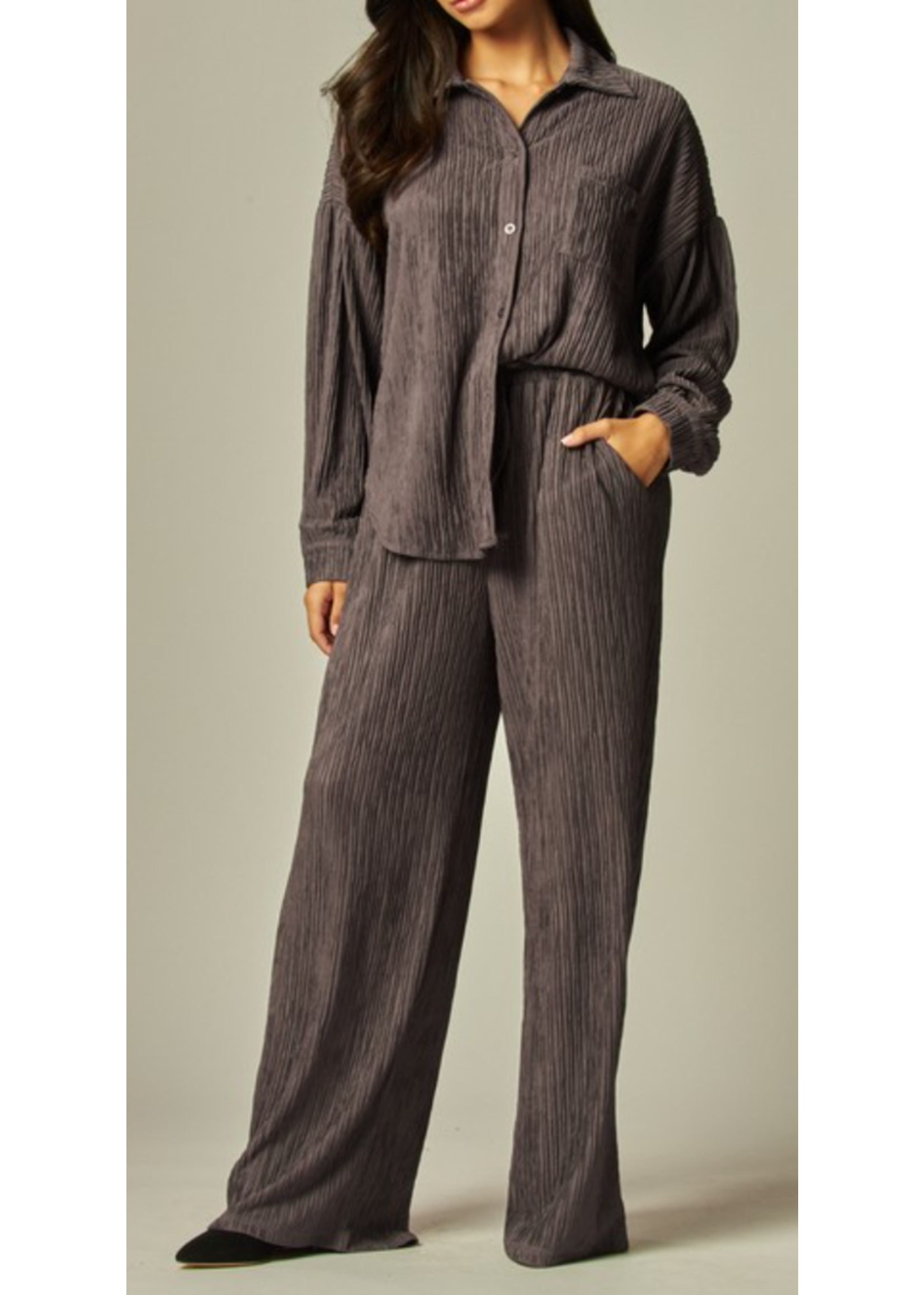 2PCLOUNGE - Crinkled Button Down Shirt Loungewear Set