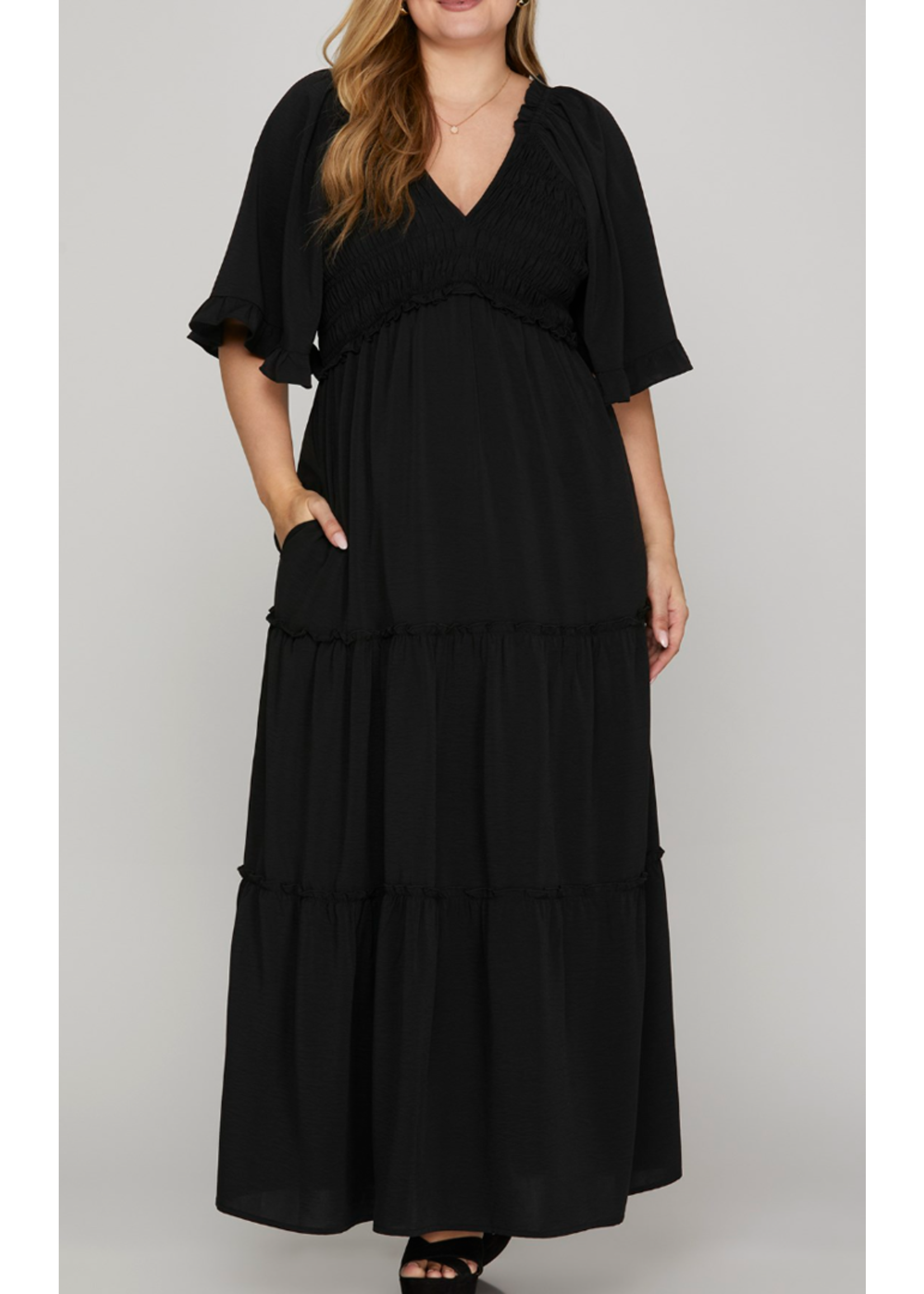 SSPSY8635 - PLUS - FLUTTER BELL SLEEVE SMOCKED TIERED MAXI DRESS WITH POCKETS