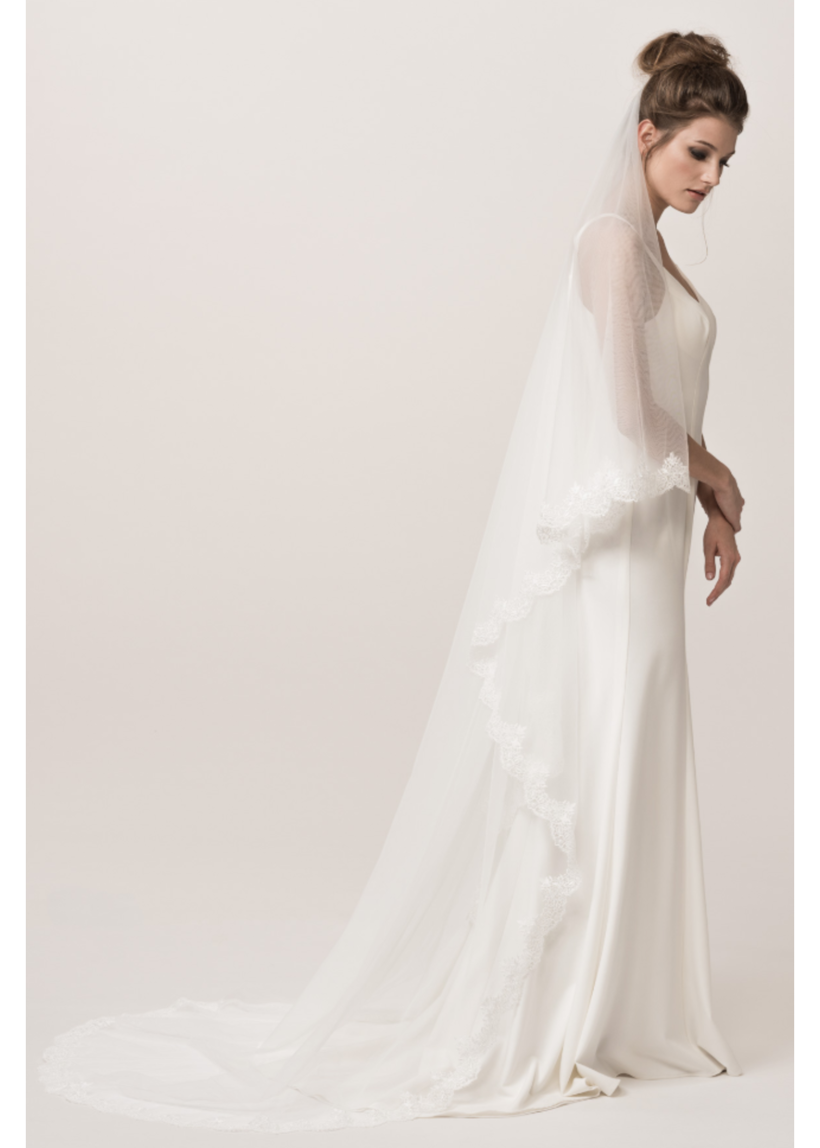 MANTILLA VEIL - CHAPEL LENGTH