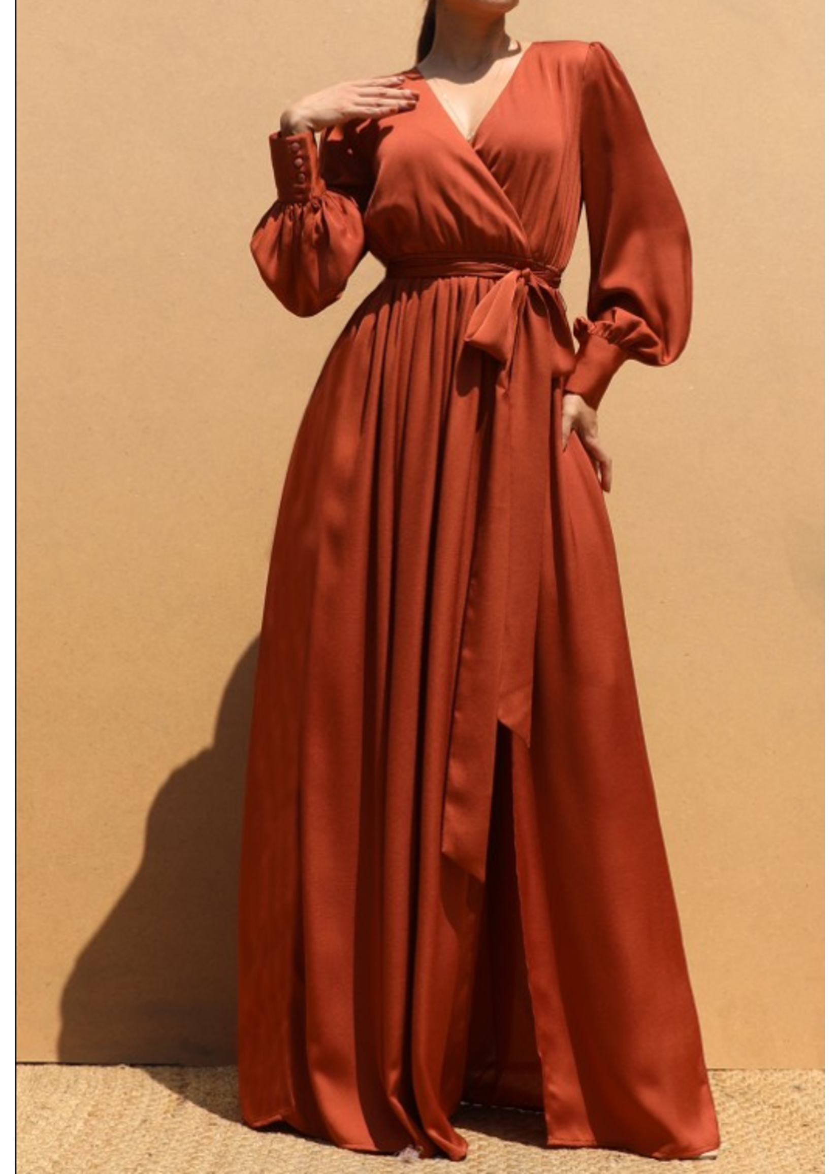 DDDD7536 - V Neck Satin Puff Sleeved Gown