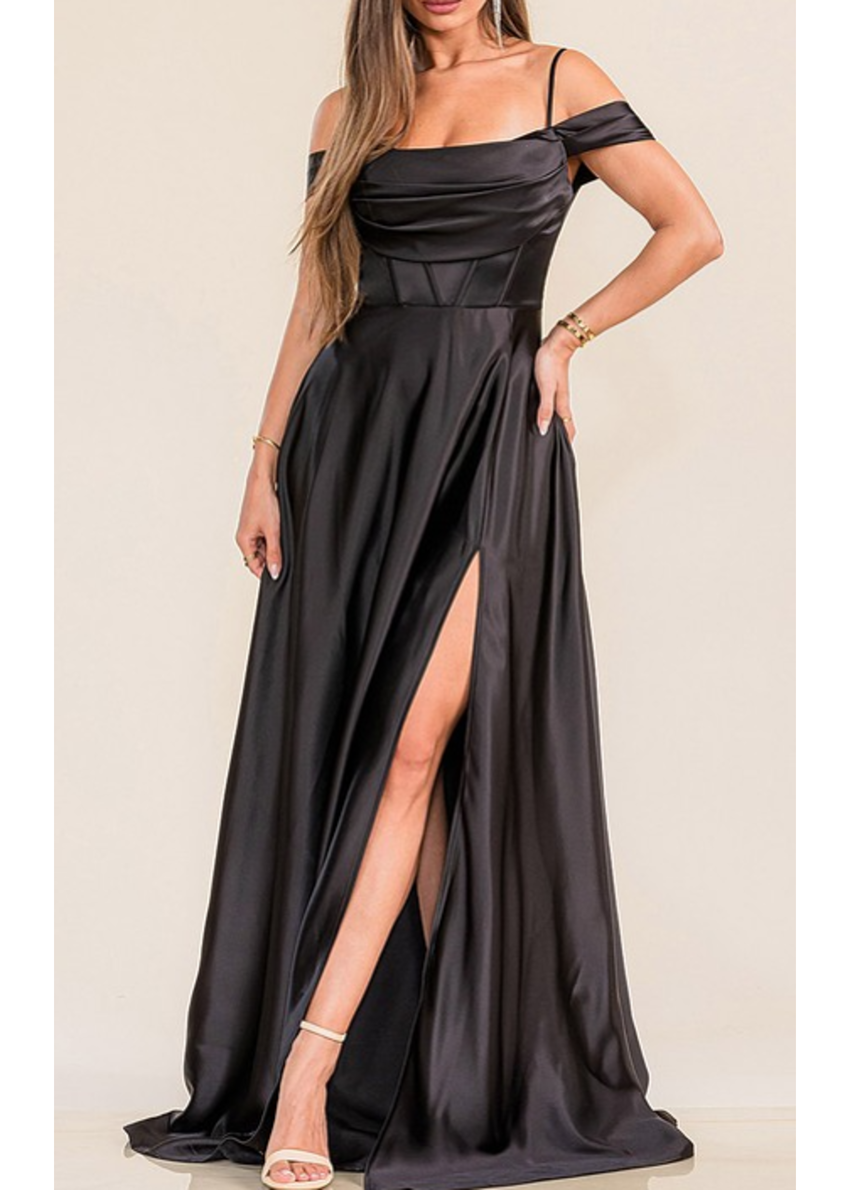 MUMF22712 - OFF SHOULDER SATIN A LINE GOWN
