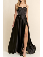 MUMF22862 - Sweetheart Neckline Satin Gown