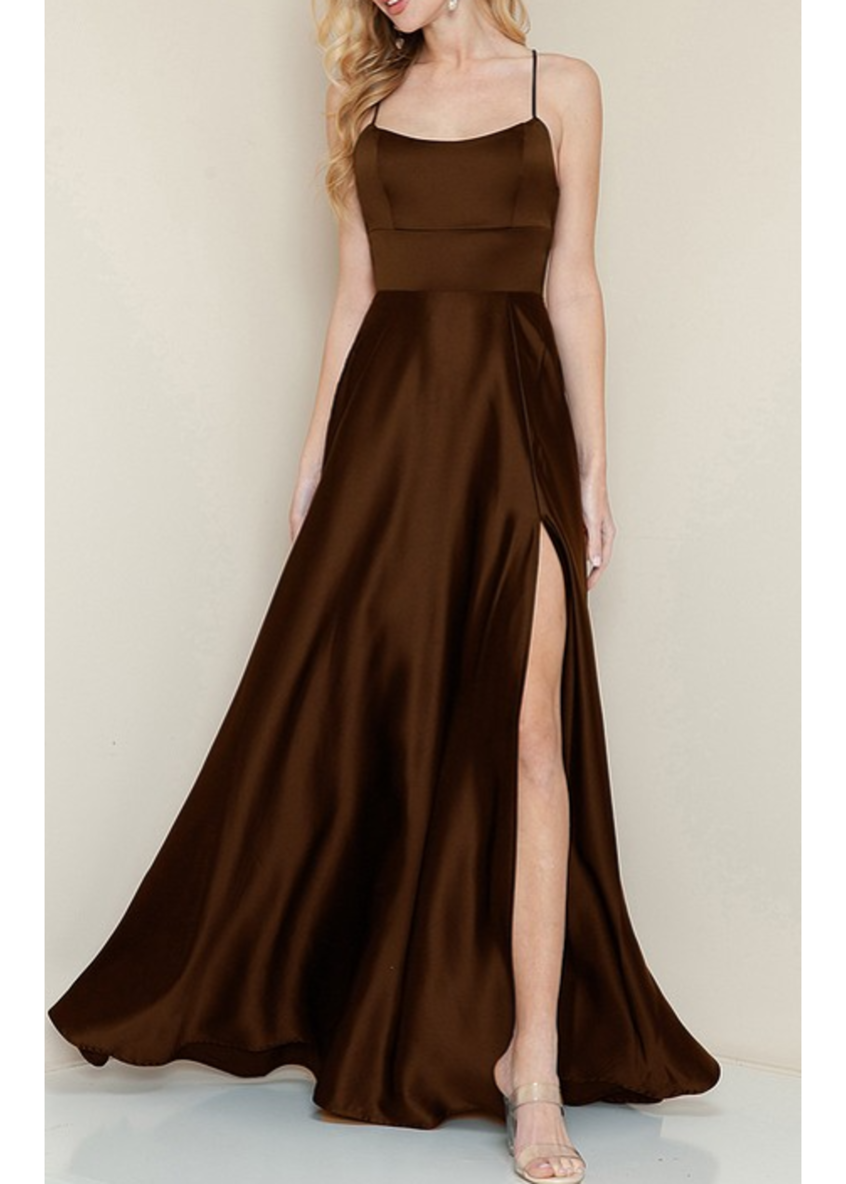MUMF21160 - SPAGHETTI STRAP CROSS BACK EVENING GOWN