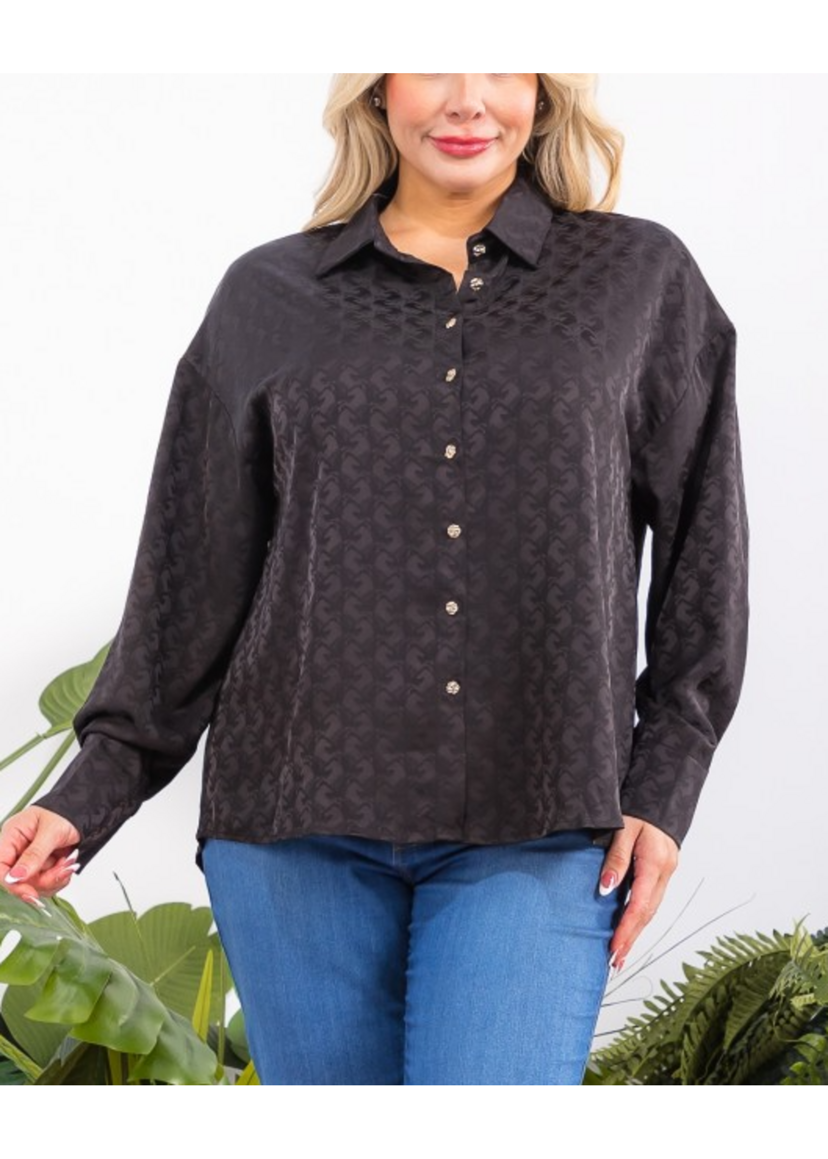 FS5693 -  Plus Size Long Sleeve Graphic Satin Shirt