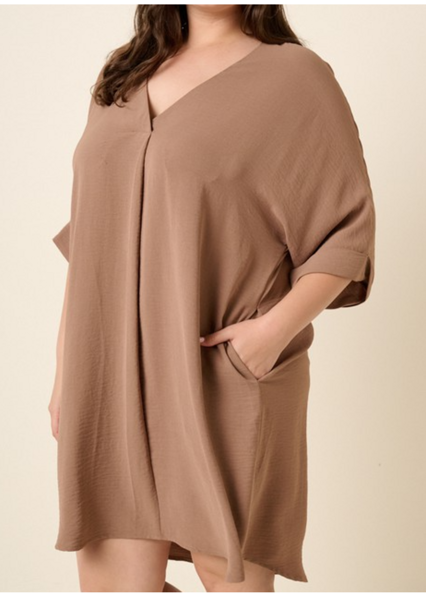 MSH42983 - PLUS VNECK SHIFT  W PLEAT DETAIL