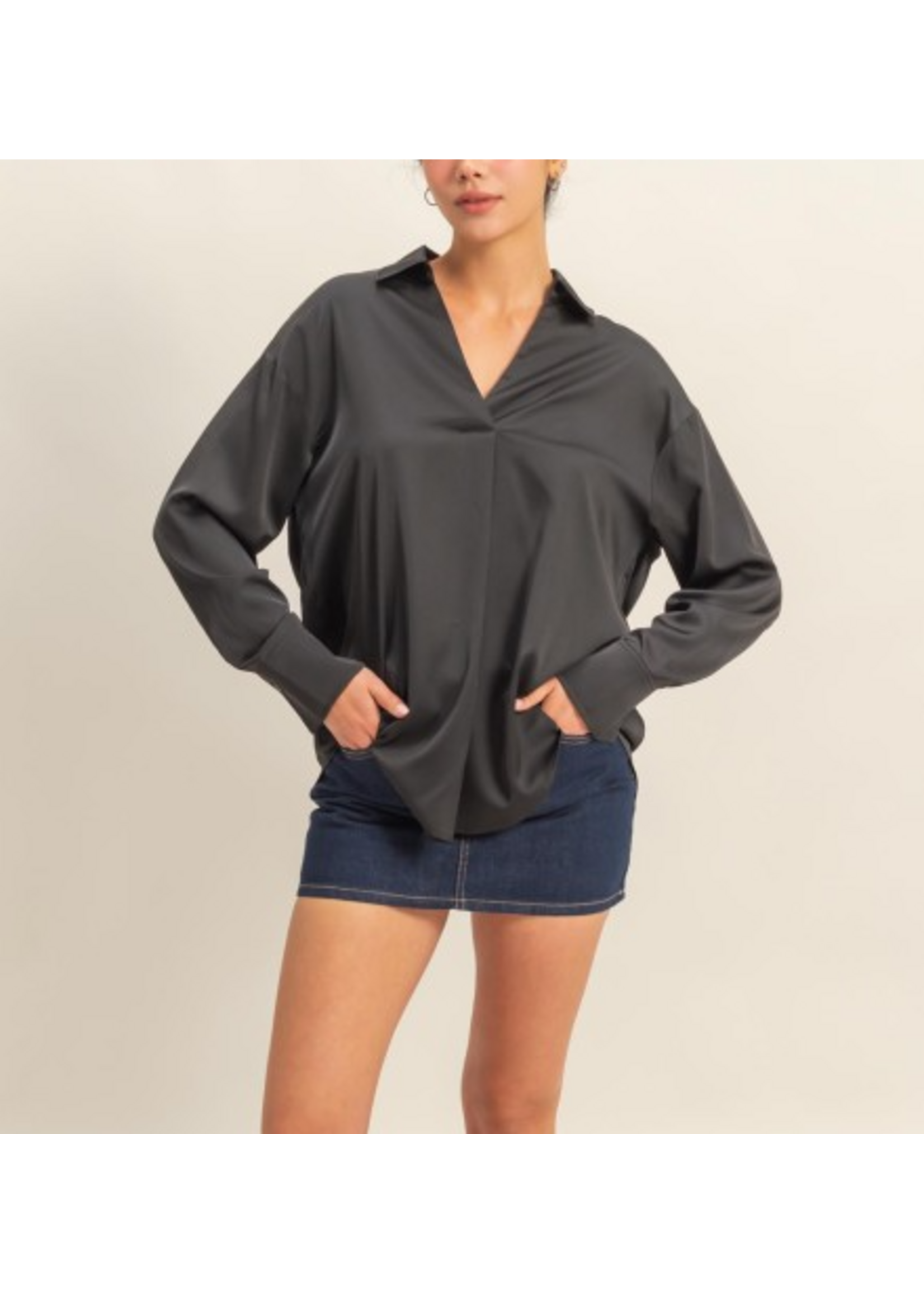 HVDZ25C929 -Collared V-neck Satin Blouse