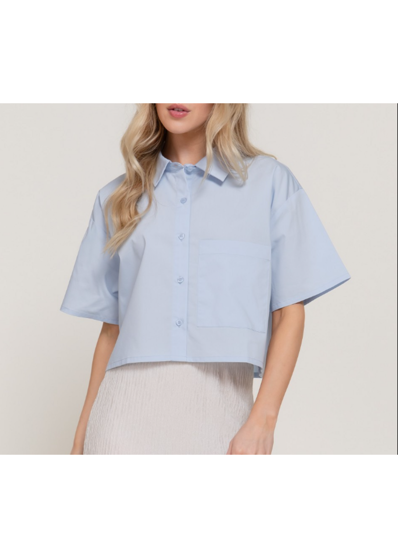 APT15004 - SHORT SLEEVE BOXY WOVEN TOP