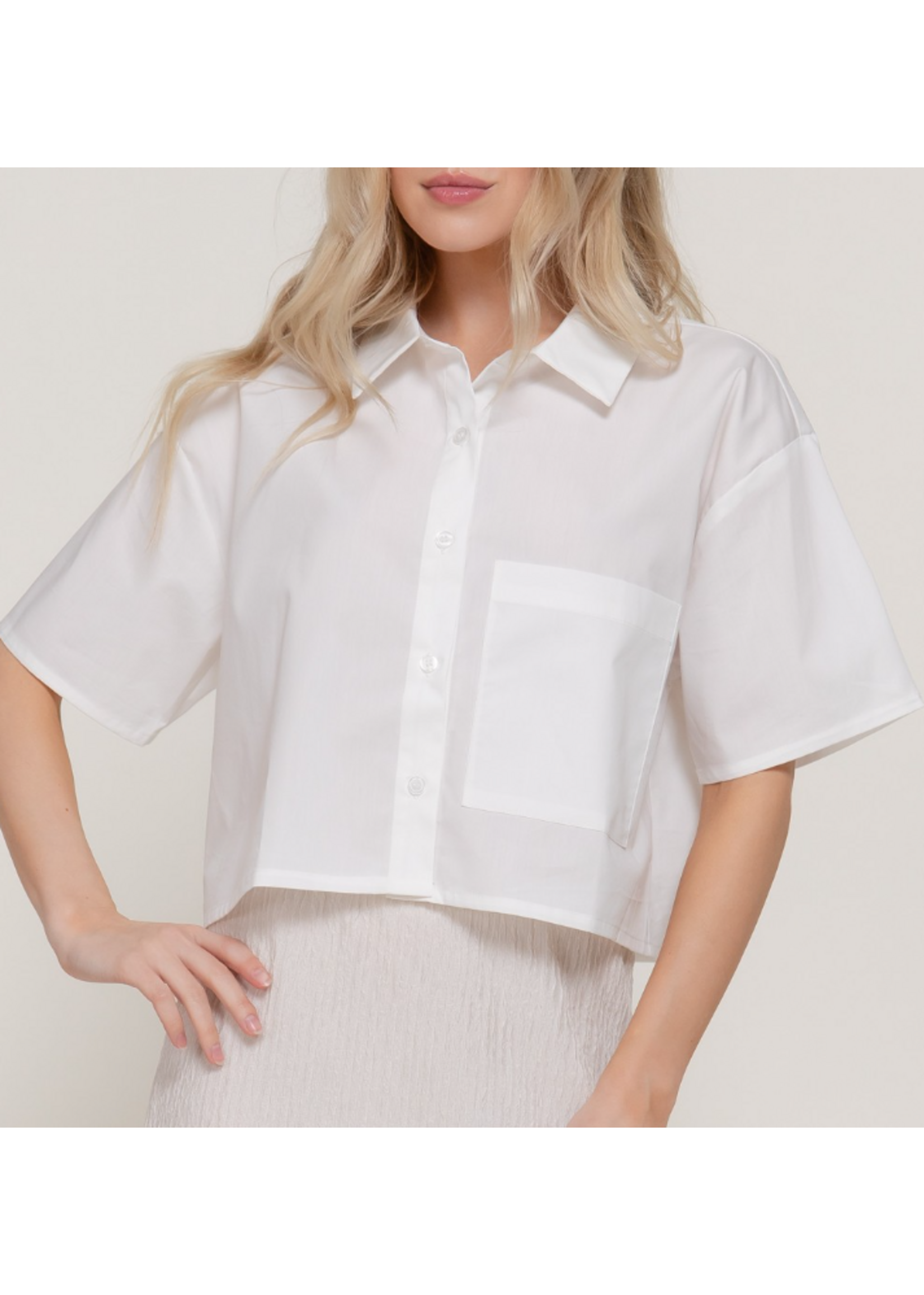 APT15004 - SHORT SLEEVE BOXY WOVEN TOP