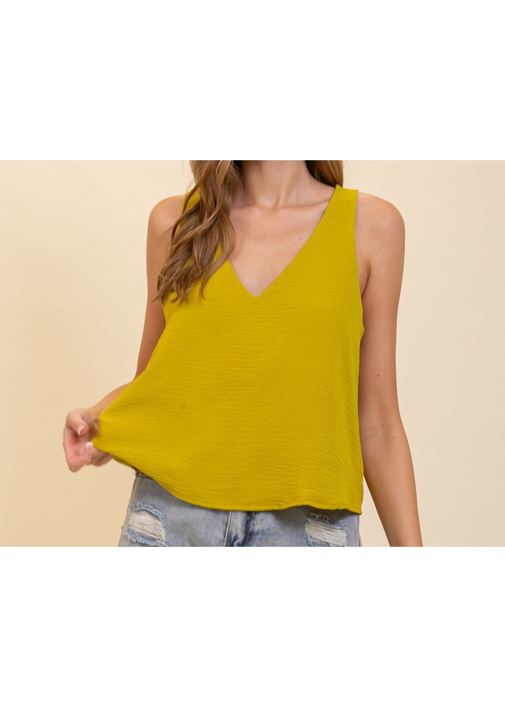 TMMN1583 - AIRFLOW VNECK CAMI TOP