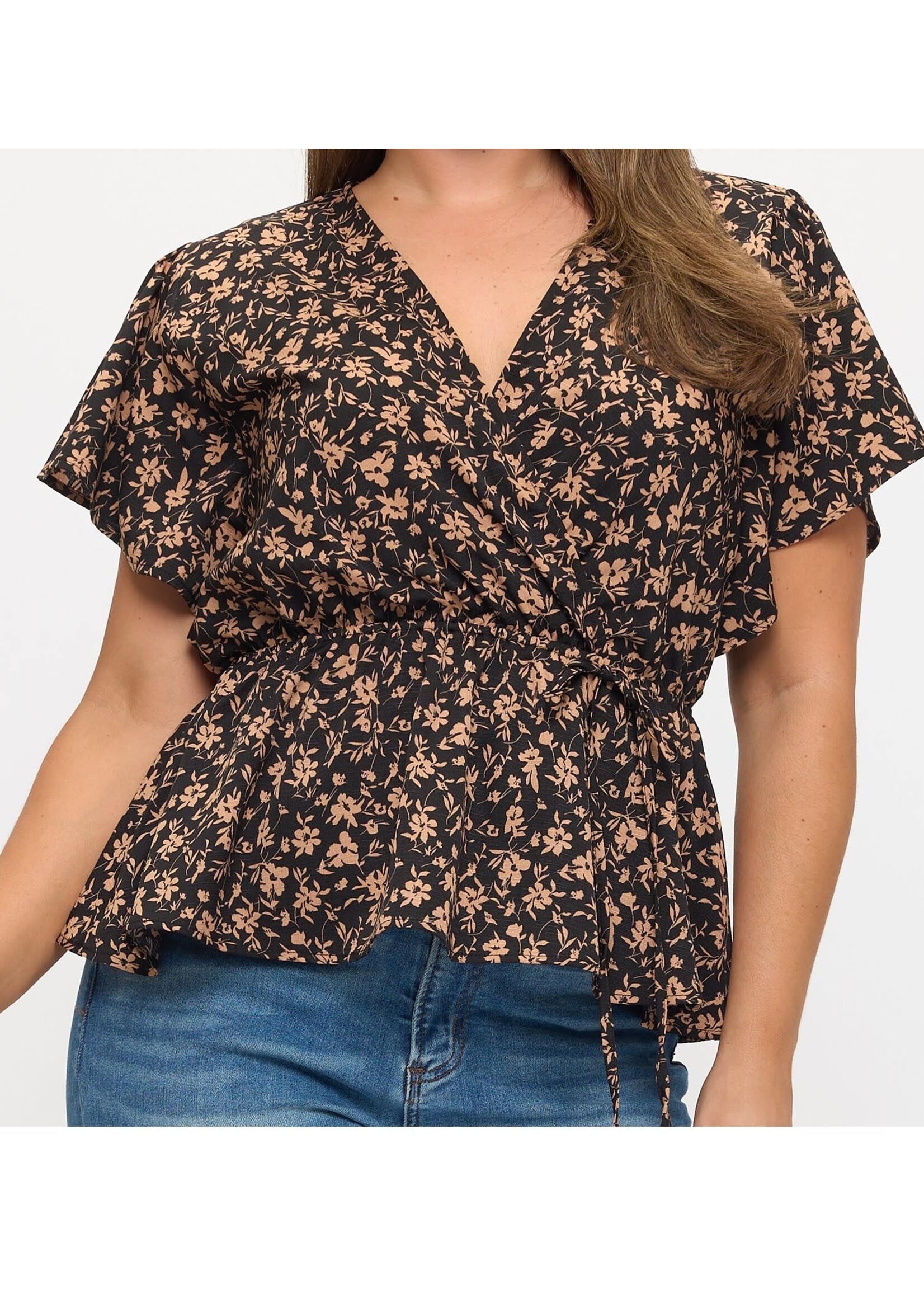 TPIT6606 - PLUS FLORAL FLUTTER SLEEVE SURPLICE PEPLUM TOP