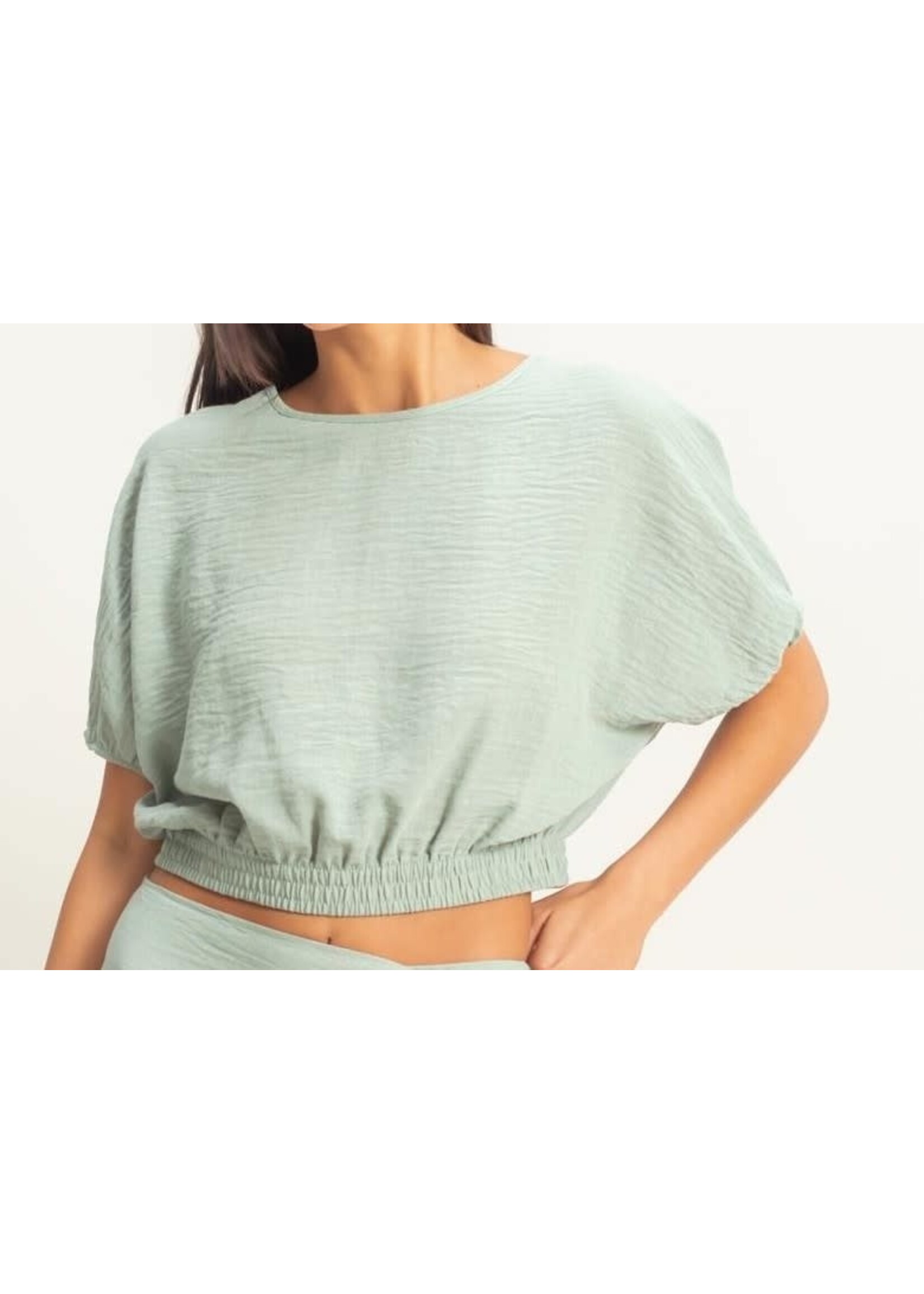 HFDZ25C337 - CRINKLE WOVEN ELASTIC HEM CROP TOP