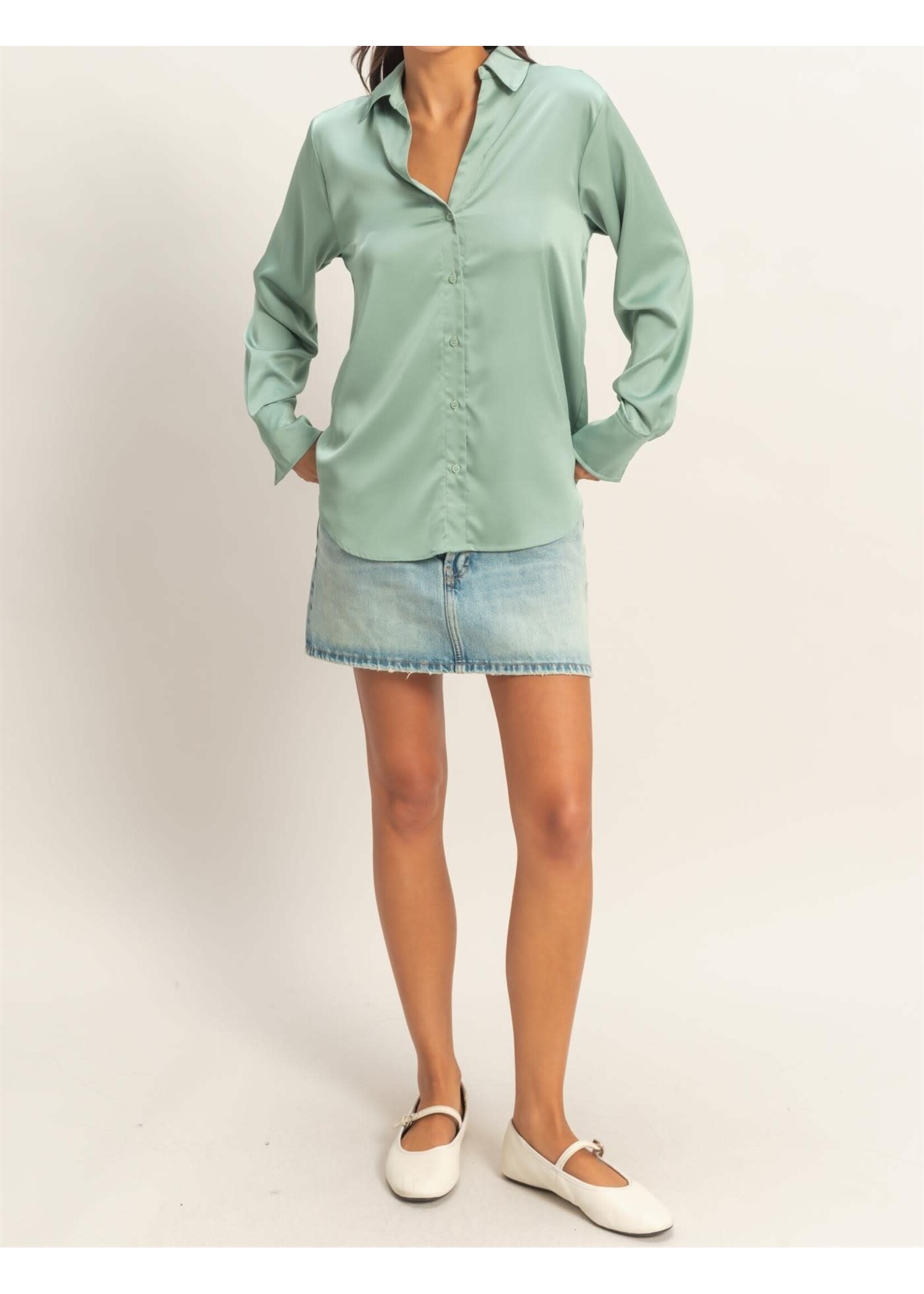 HFDZ26A278 - SATIN CLASSIC COLLAR BUTTON UP TOP