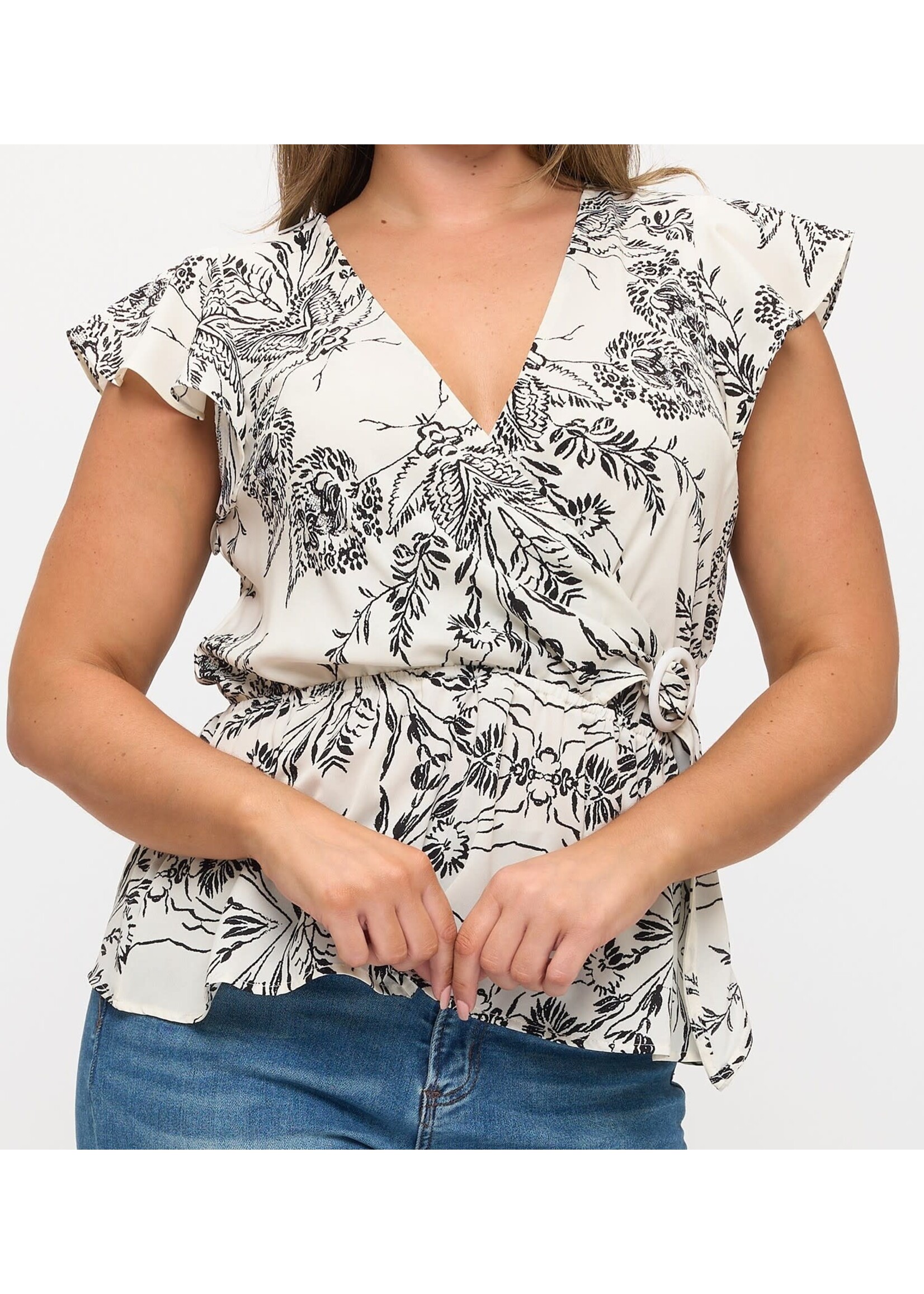TPIT6685 - PLUS FLUTTER SLEEVE FLORAL PRINT TOP