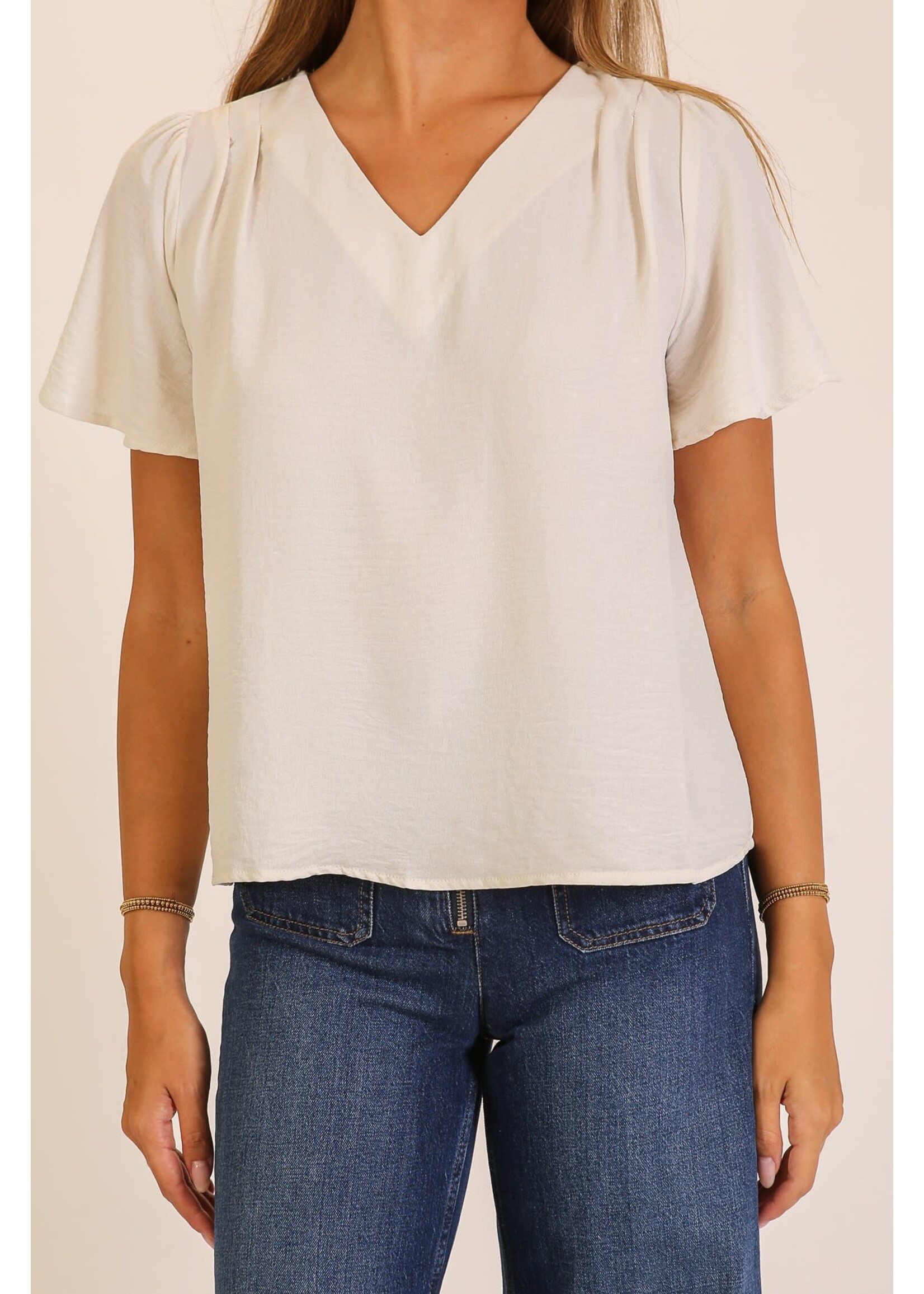 TMWN10837 - VNECK, SHOULDER PLEATS, RELAXED SHORT SLEEVE TOP