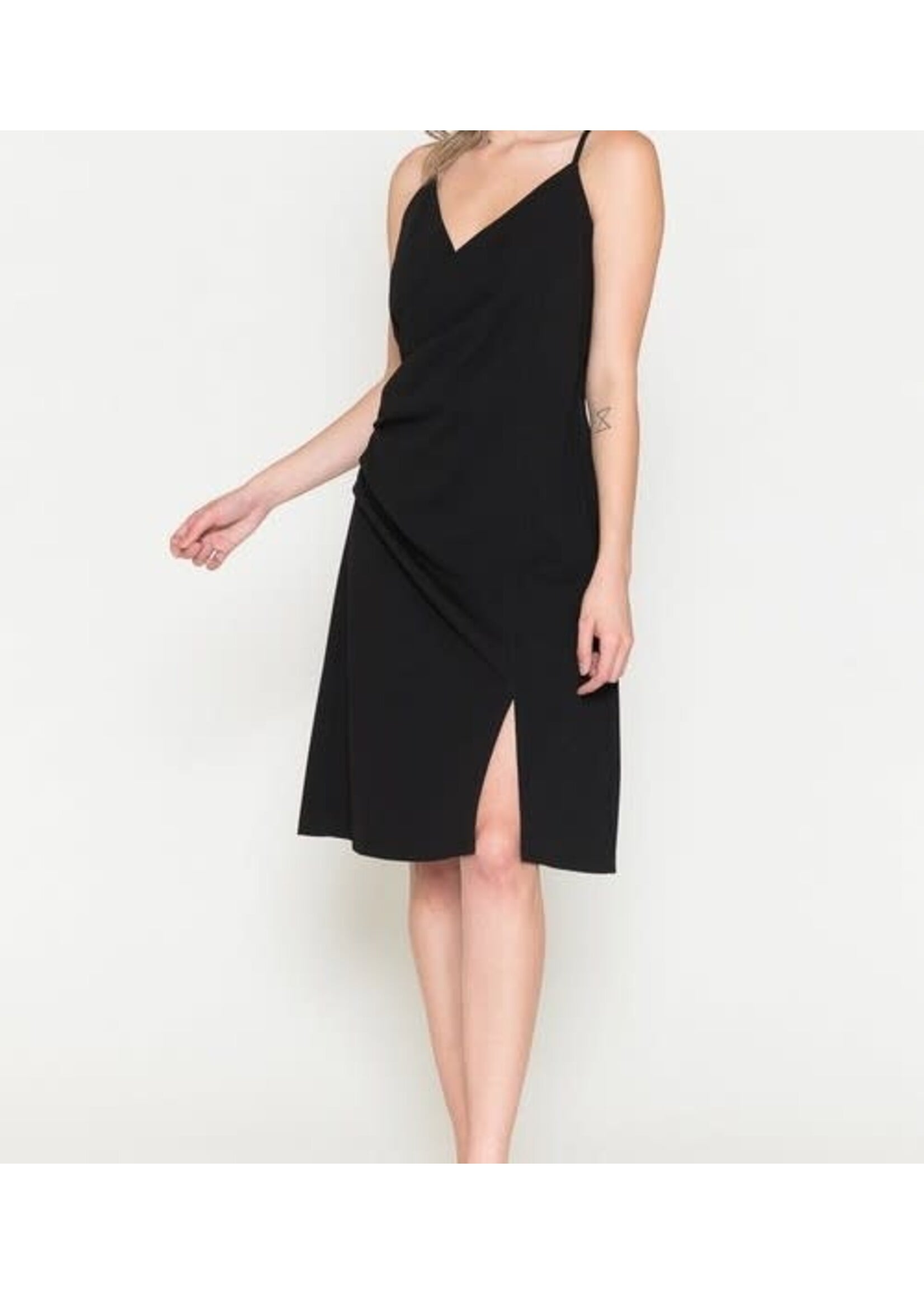 FUN20041 - VNECK SIDE RUCHED DRESS