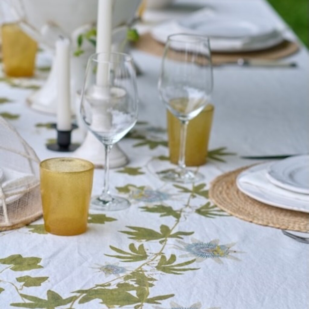 Passiflora Two Vines Linen Napkin