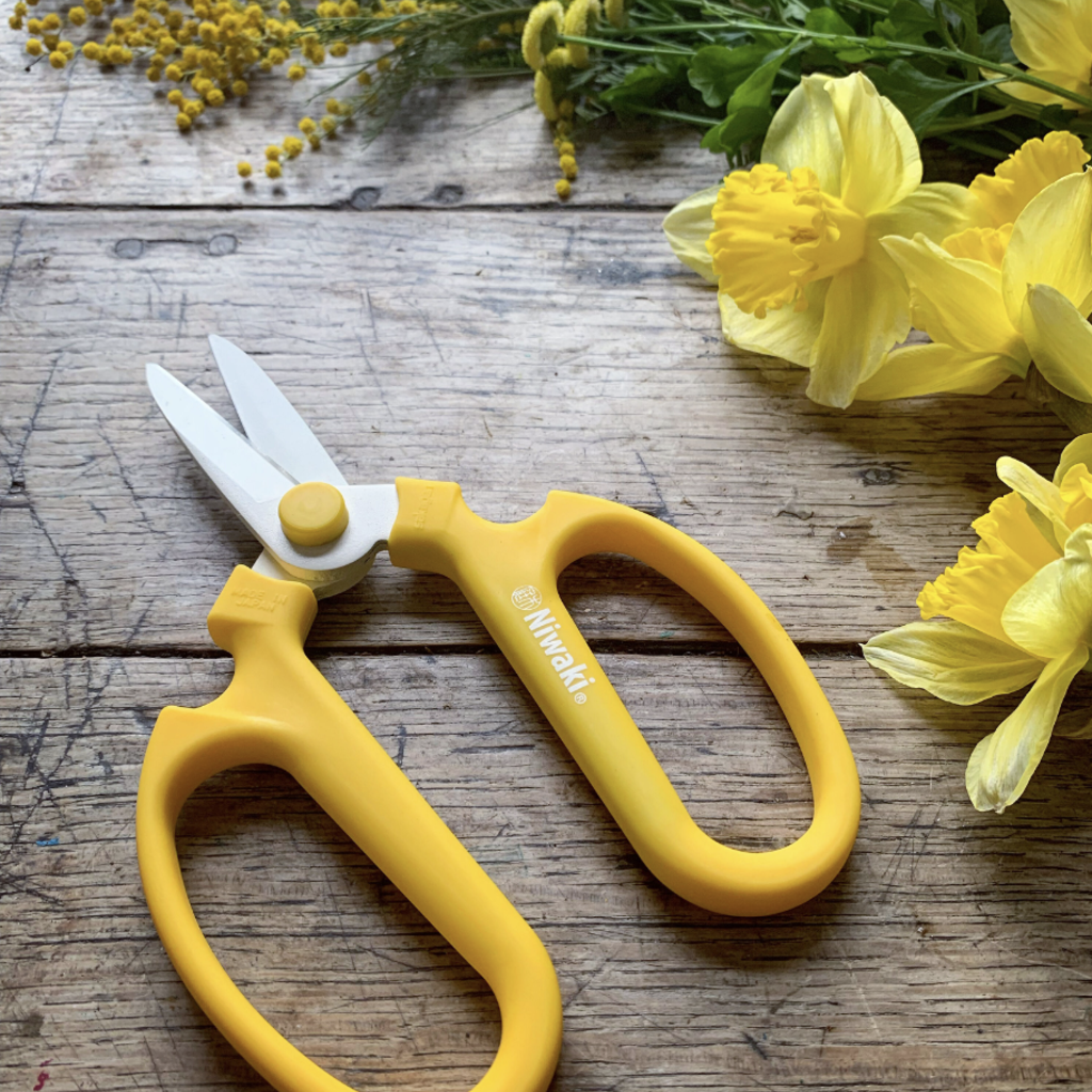 Sakagen Flower Scissors - Yellow