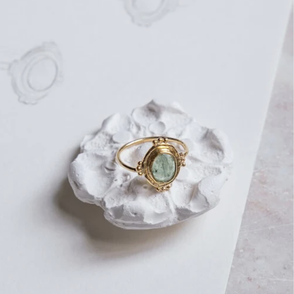 Alix D. Reynis Agathe Ring