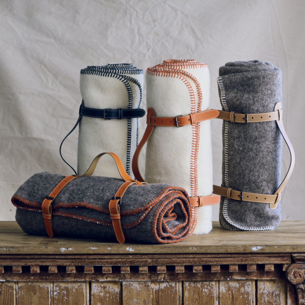 Lustou Ivory Throw - Tangerine Stitch