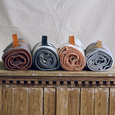 Aure Grey Throw - Ivory Stitch