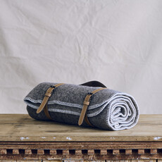 Aure Grey Throw - Ivory Stitch