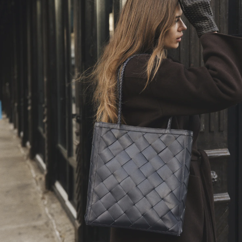 Le Tote Grand Weave Bag -
