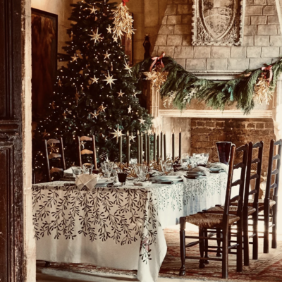 Summerill & Bishop Mistletoe Tablecloth -