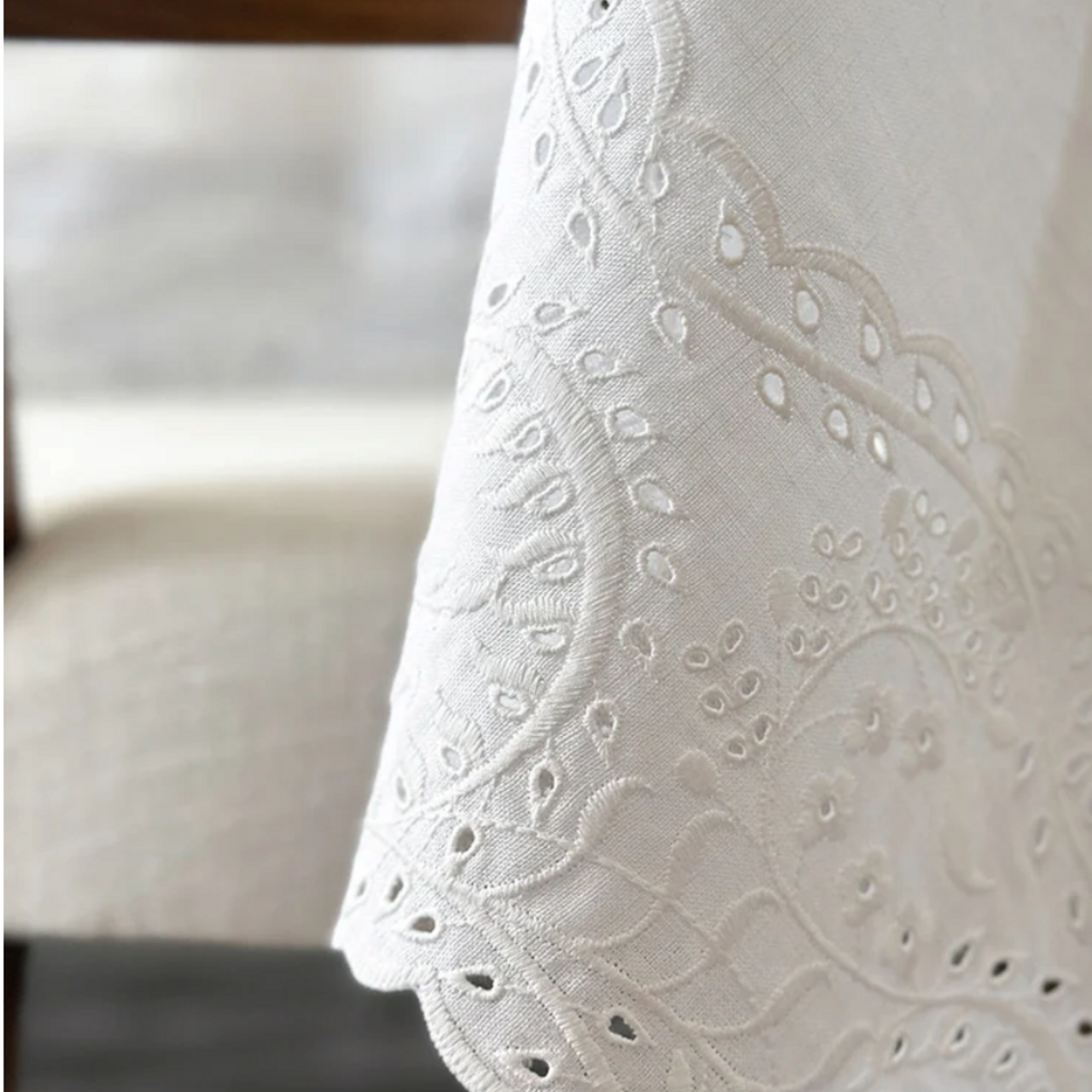 Broderie Anglaise Trim Napkin