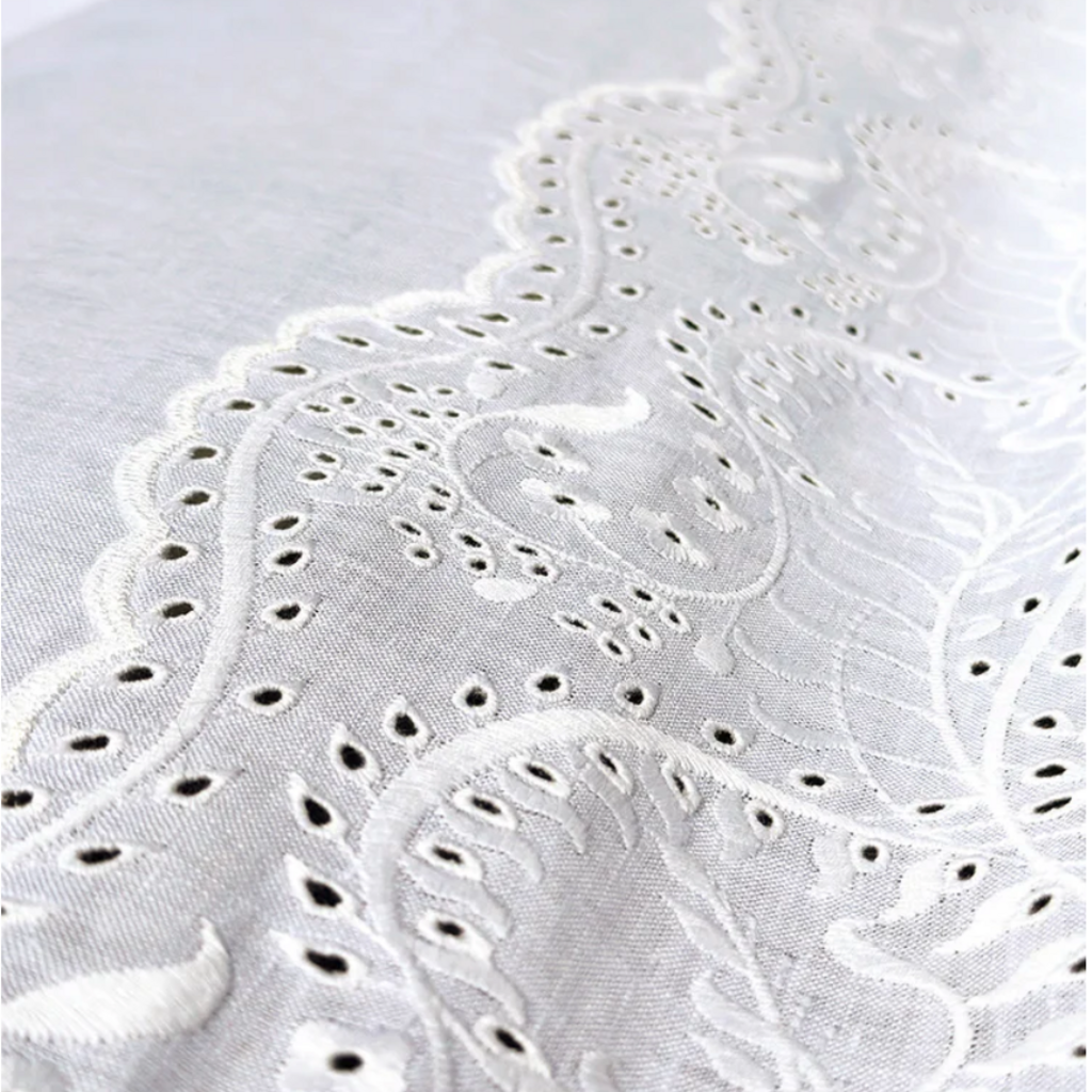 Broderie Anglaise