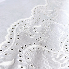 Broderie Anglaise