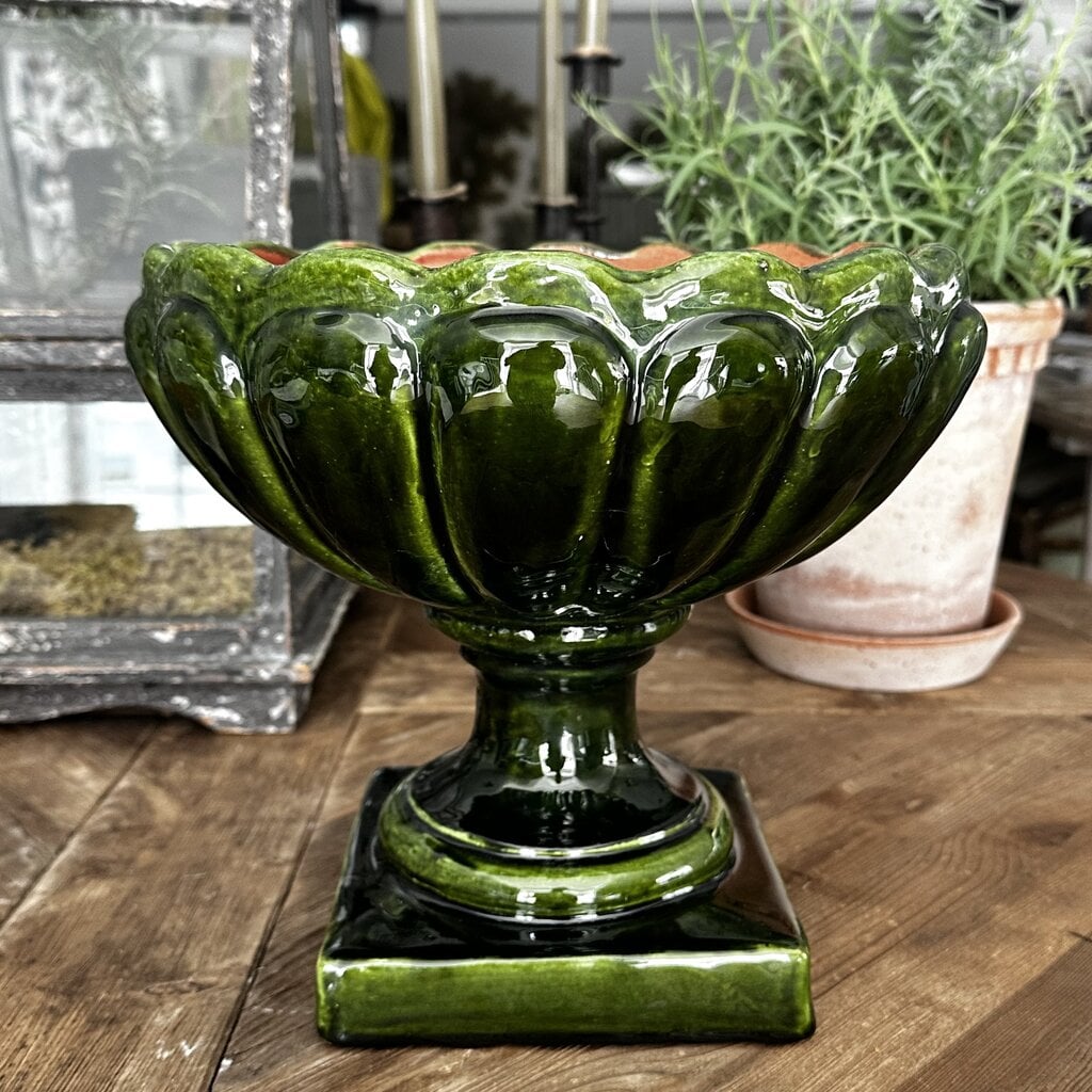 Honeychurch Provence Green Scallop Bowl