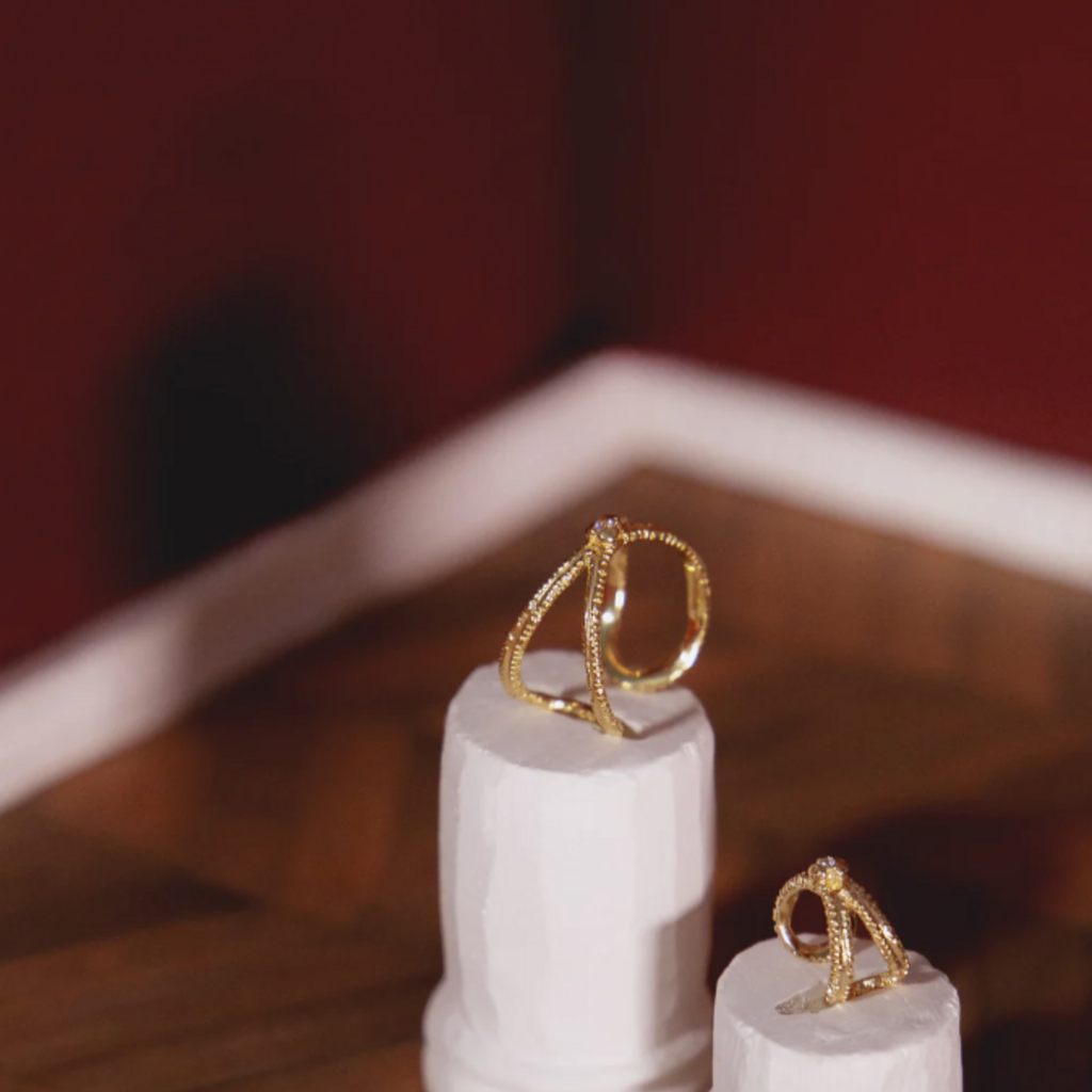 Alix D. Reynis Eve Ring