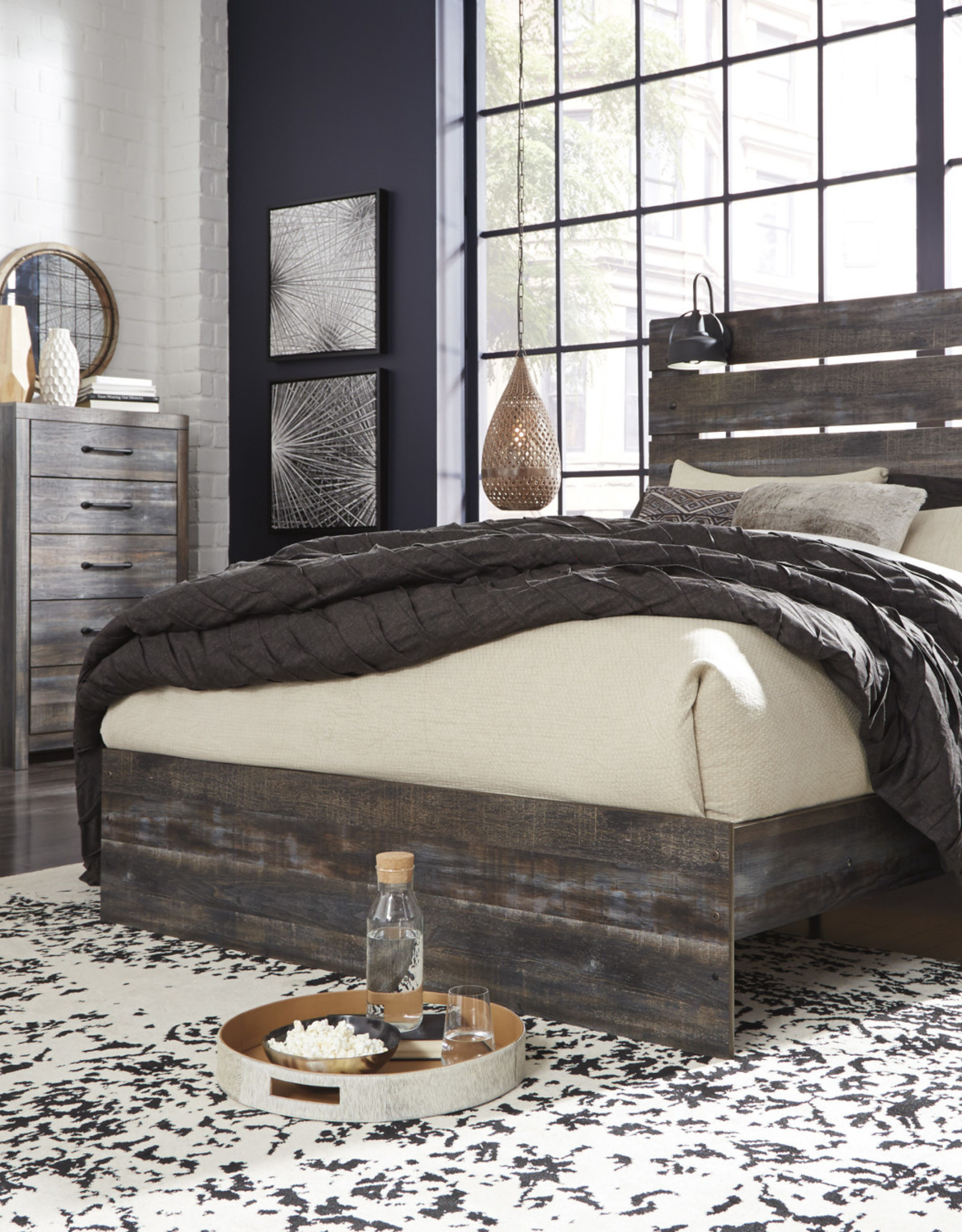 Drystan Bed (Includes headboard, footboard, and rails)