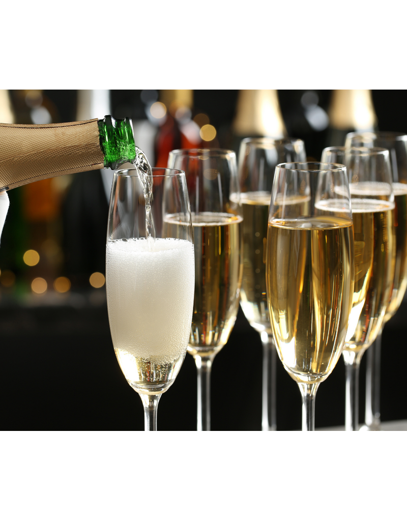 Off the Beaten Path: Sparkling Wines // Location: Alexandria, VA